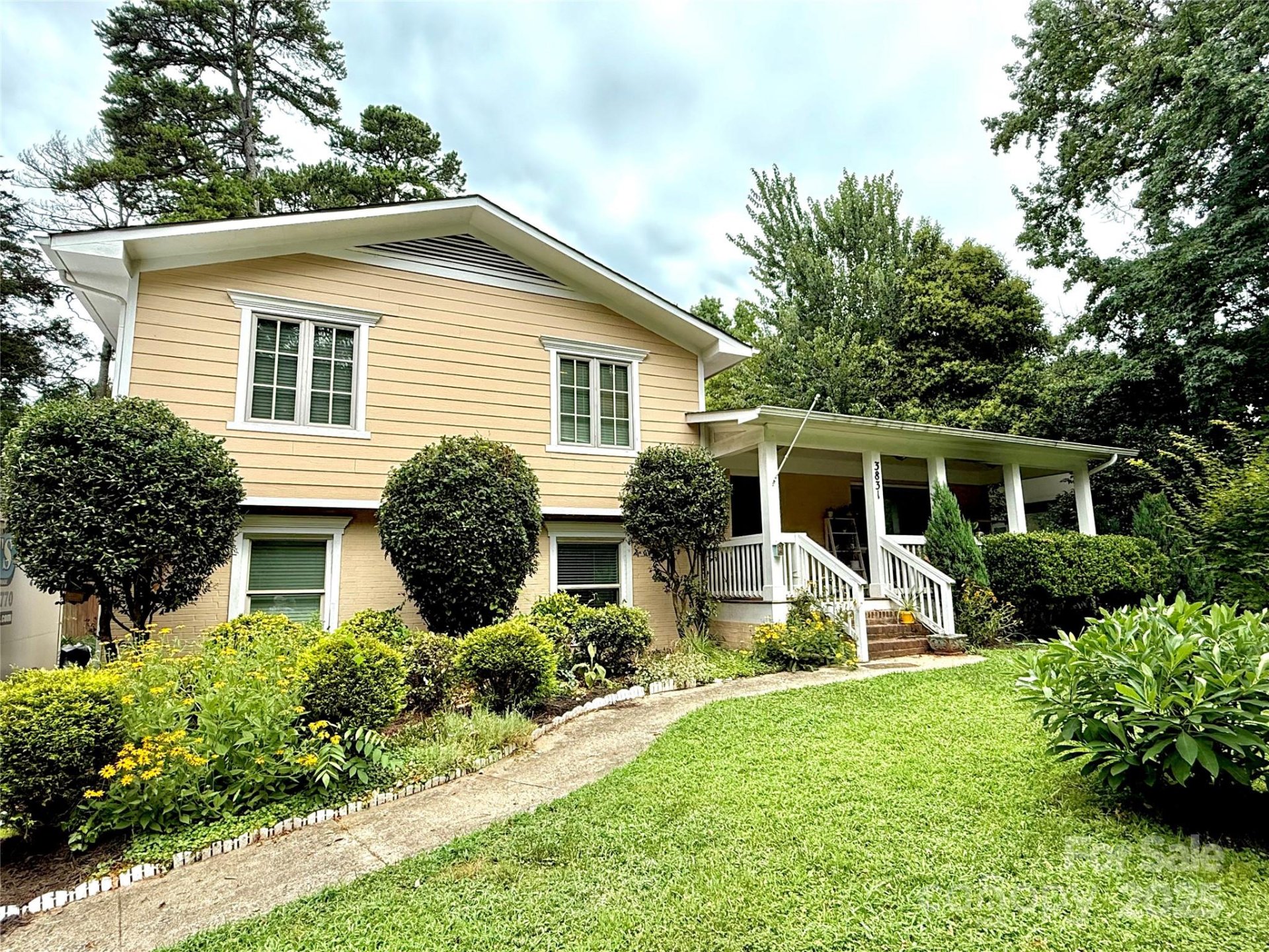 Property image 1 at 3831 Winterfield Place, Charlotte, NC 28205