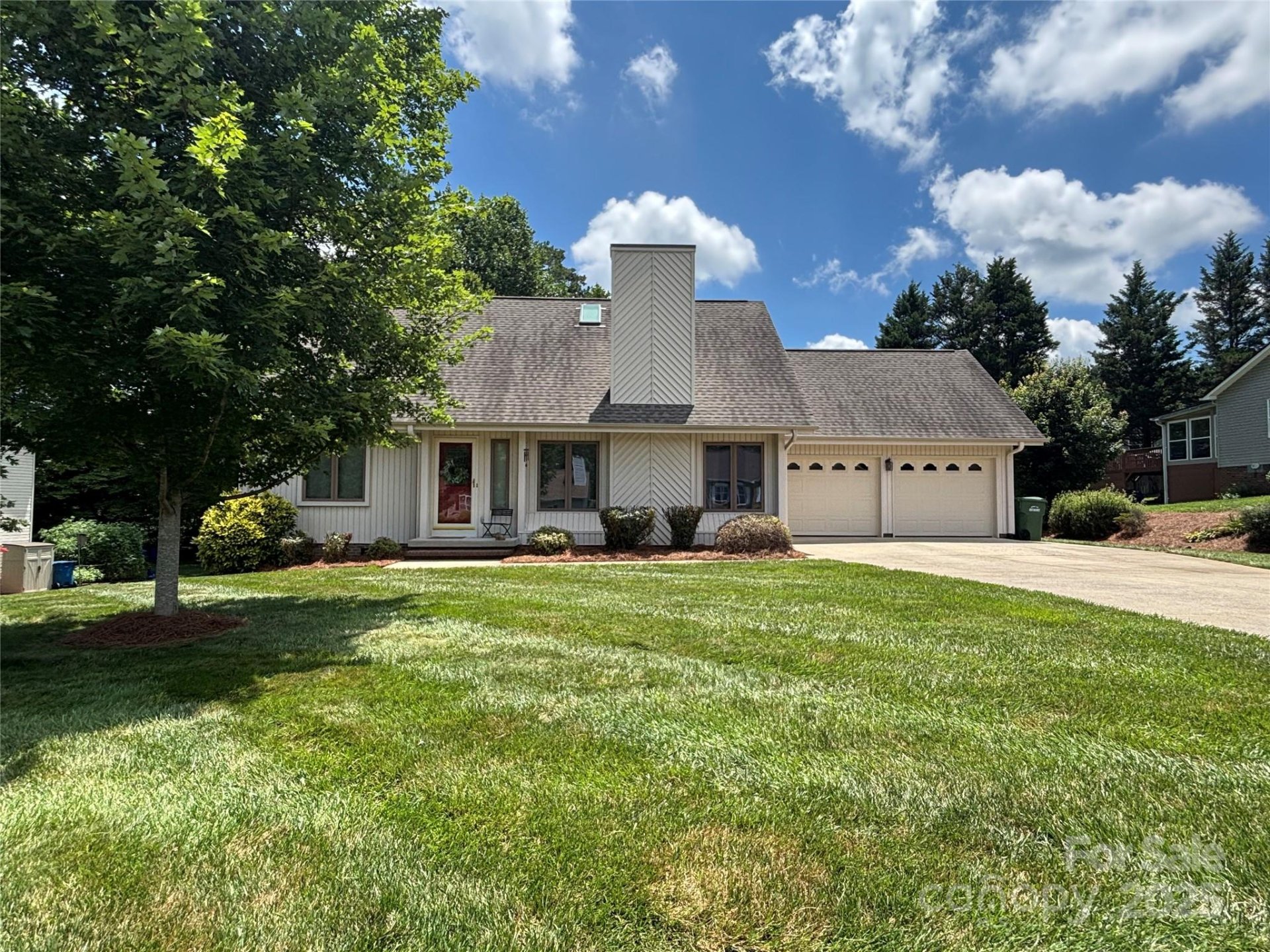 Property image 1 at 2420 24th Avenue, Hickory, NC 28601