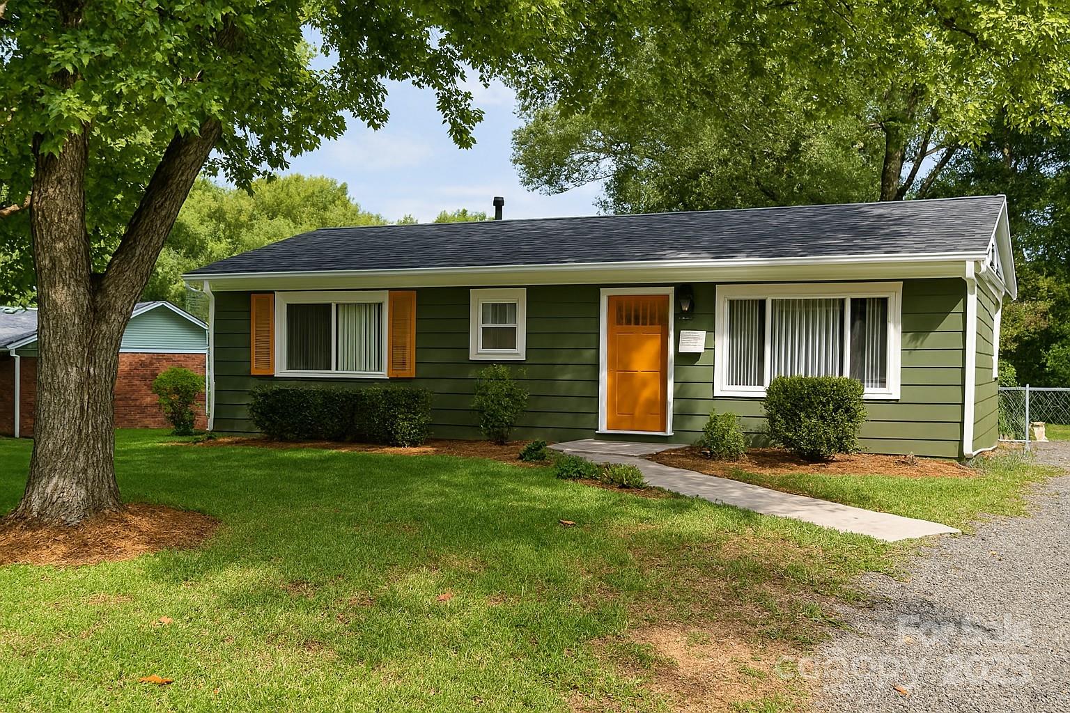 Property at 621 Reeves Court, Charlotte, NC 28208