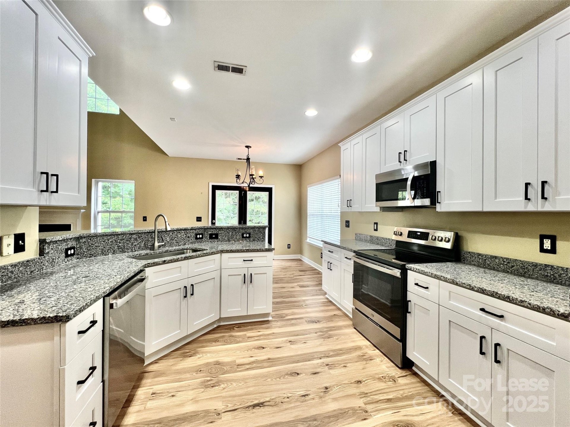 Property image 3 at 8220 Brisbin Drive, Waxhaw, NC 28173