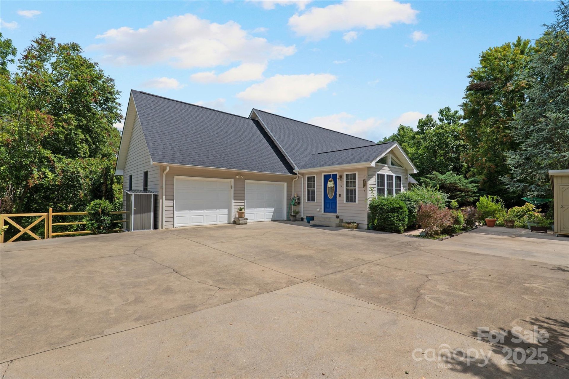 Property image 4 at 15 Willow Knolls Drive, Weaverville, NC 28787