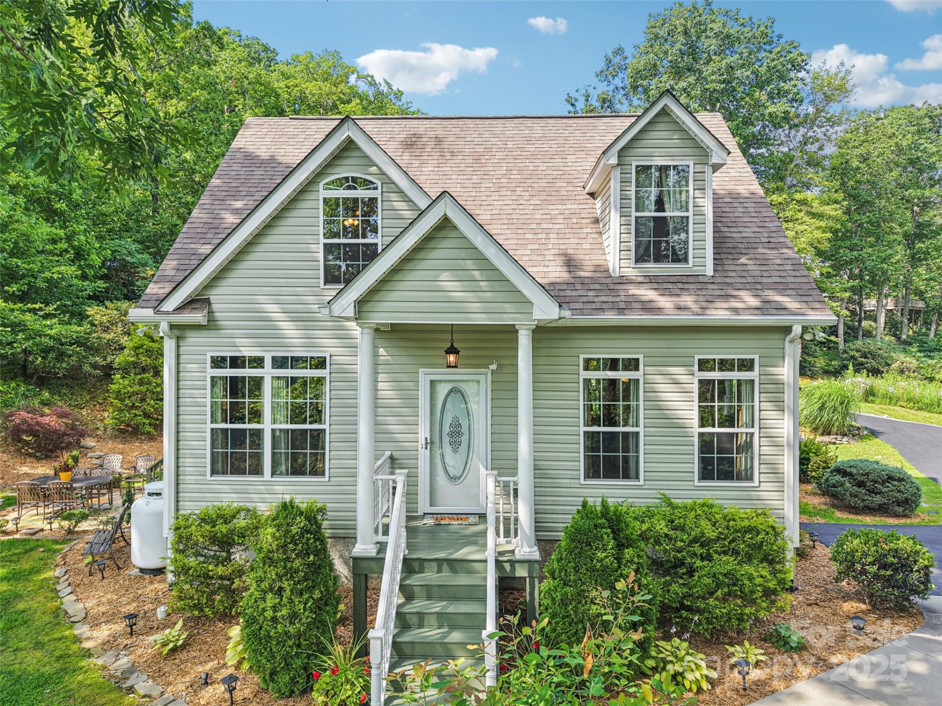 387 Goodview Drive