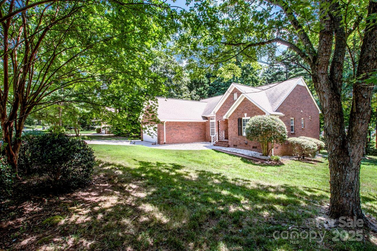 Property image 2 at 135 Woodstork Cove Drive, Mooresville, NC 28117