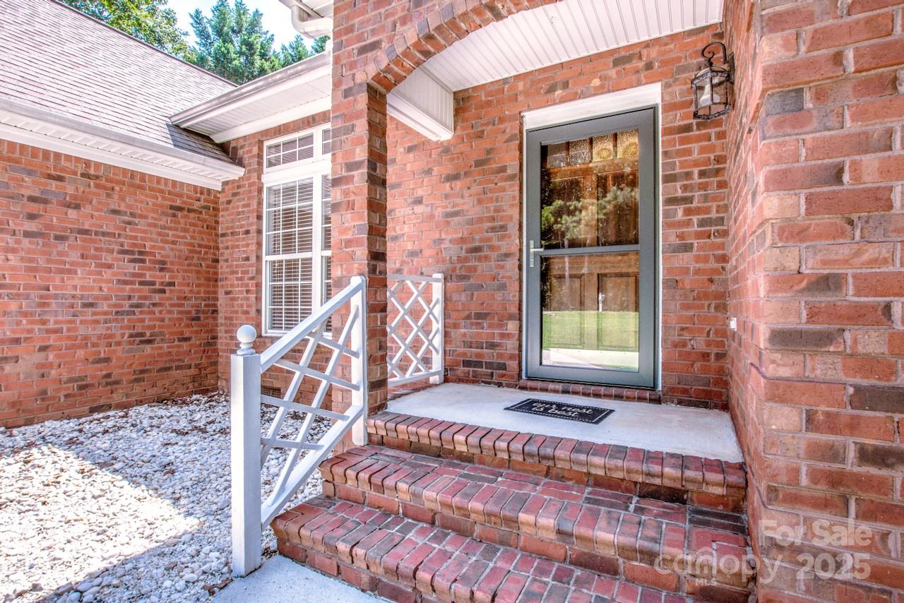 Property image 3 at 135 Woodstork Cove Drive, Mooresville, NC 28117
