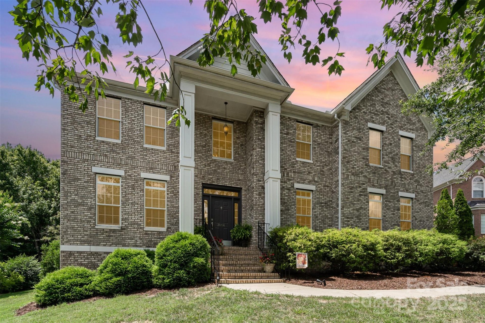 Quellin, Waxhaw Community