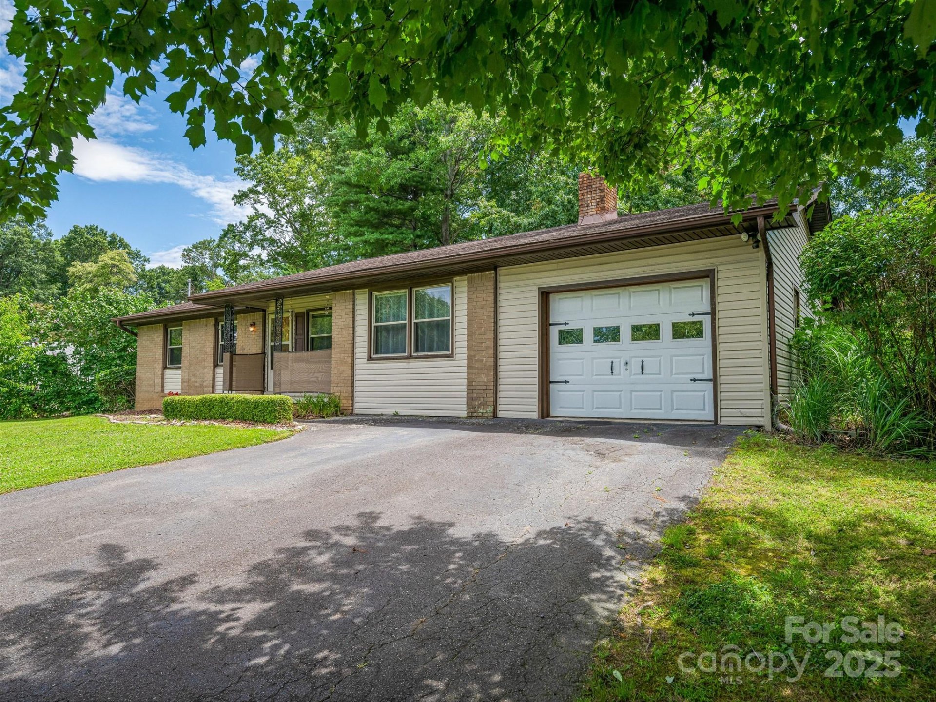 Property image 4 at 131 Maywood Road, Hendersonville, NC 28792