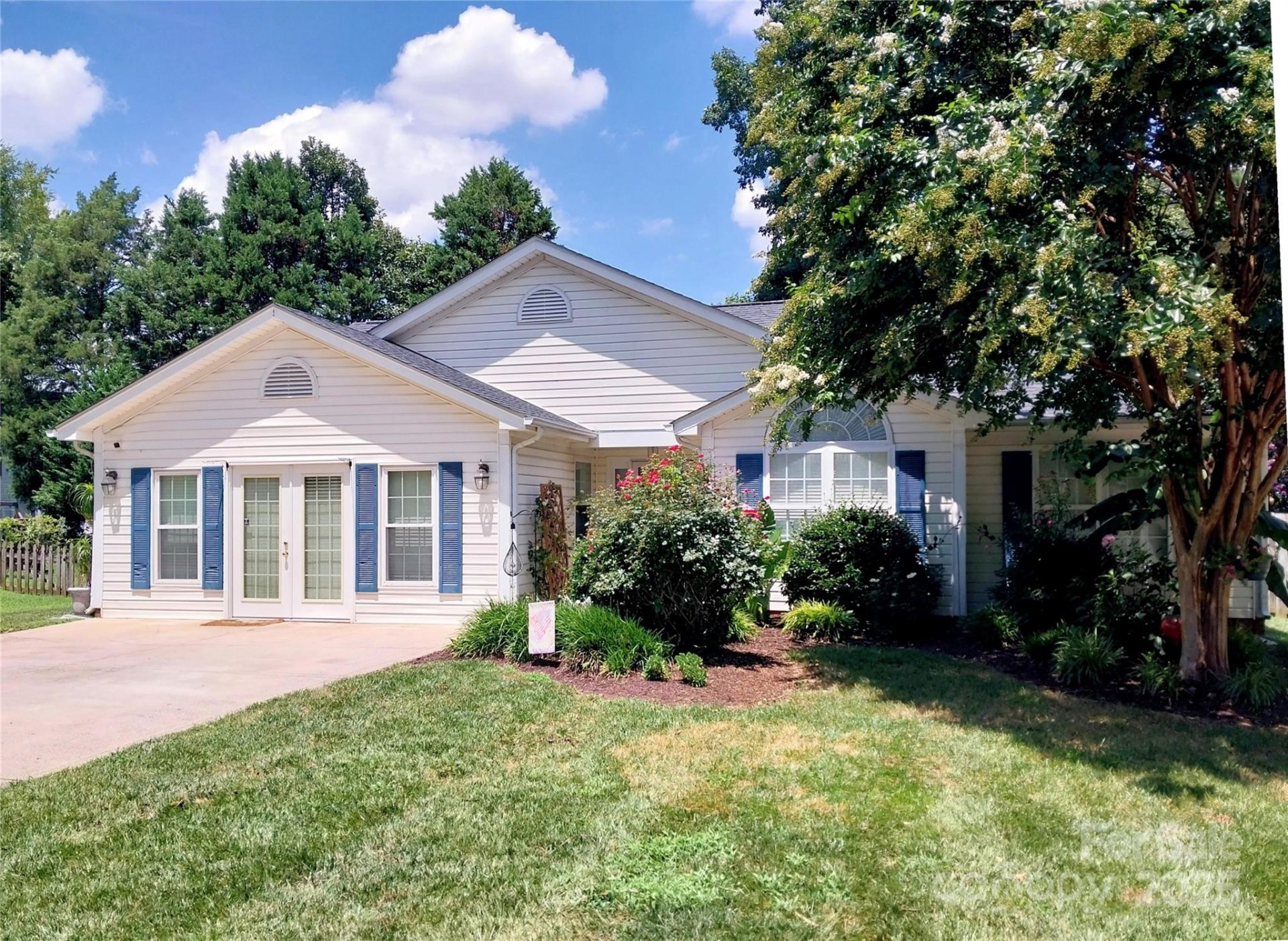 Property image 2 at 4135 Medford Drive, Concord, NC 28027