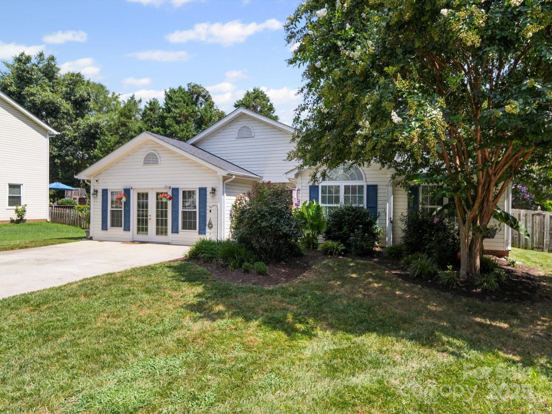 Property image 3 at 4135 Medford Drive, Concord, NC 28027