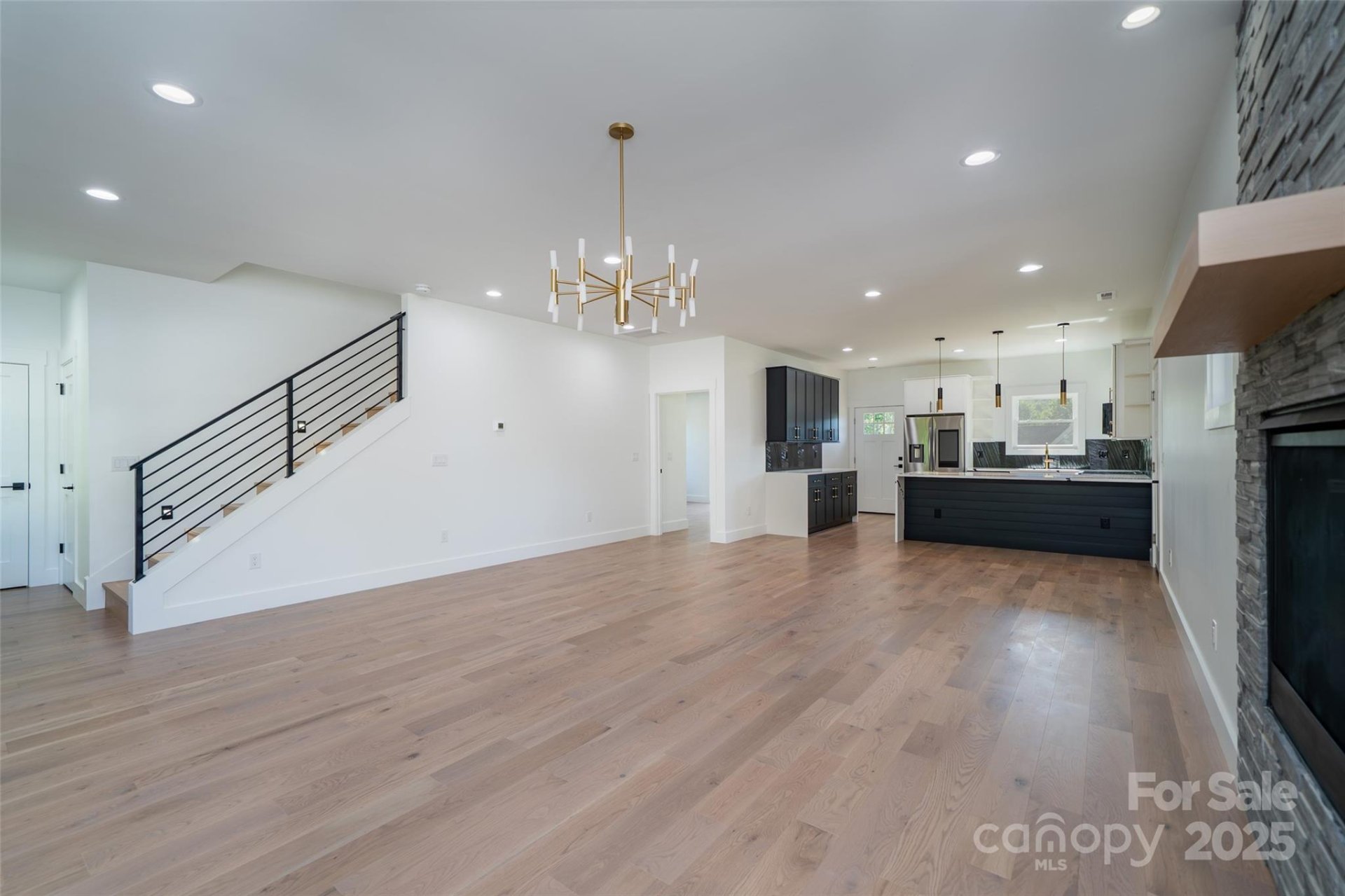 Property image 5 at 253 Eagles Eye Drive, Hendersonville, NC 28792