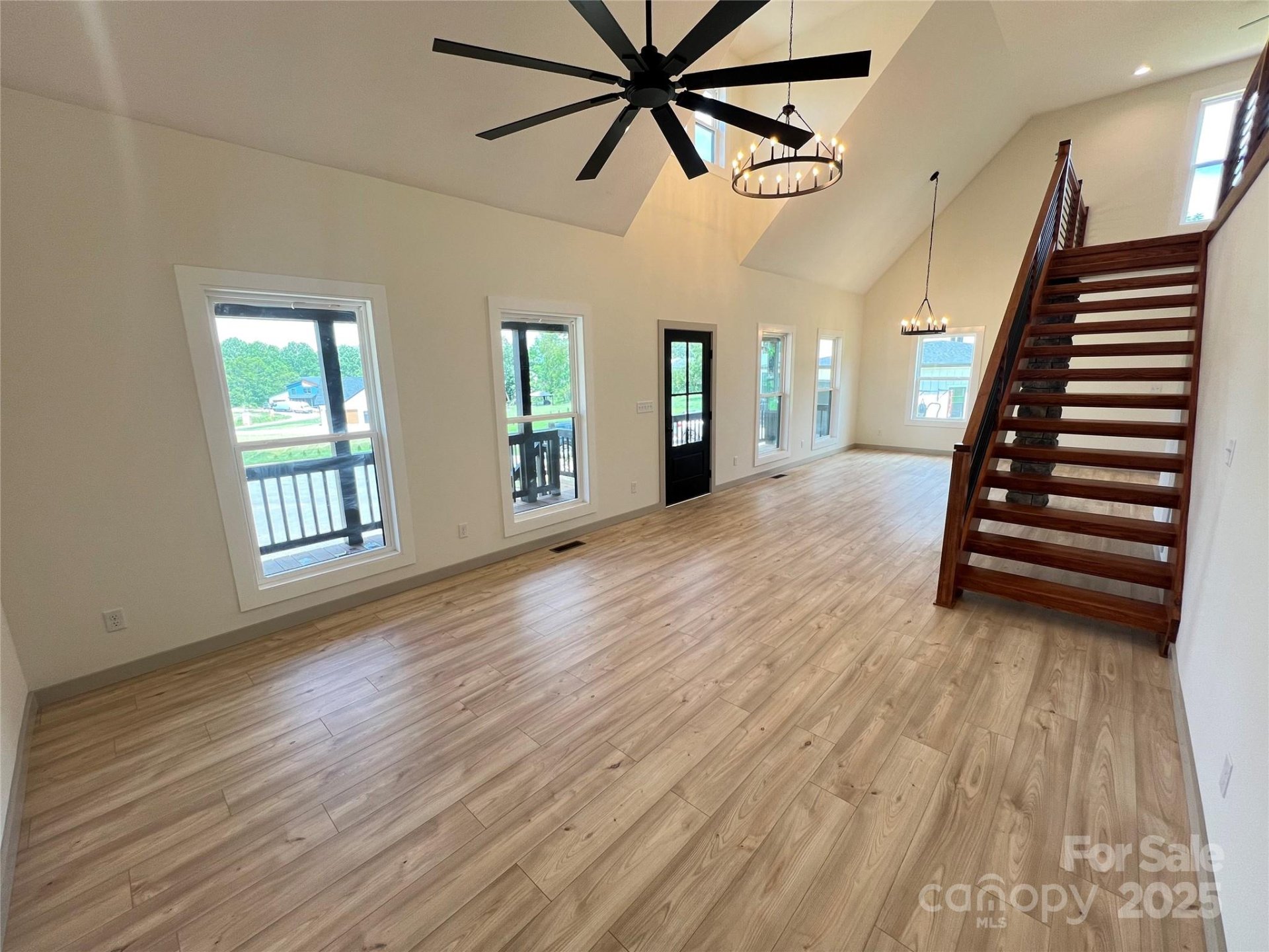 Property image 3 at 129 Scott Meadows Drive, Asheville, NC 28806