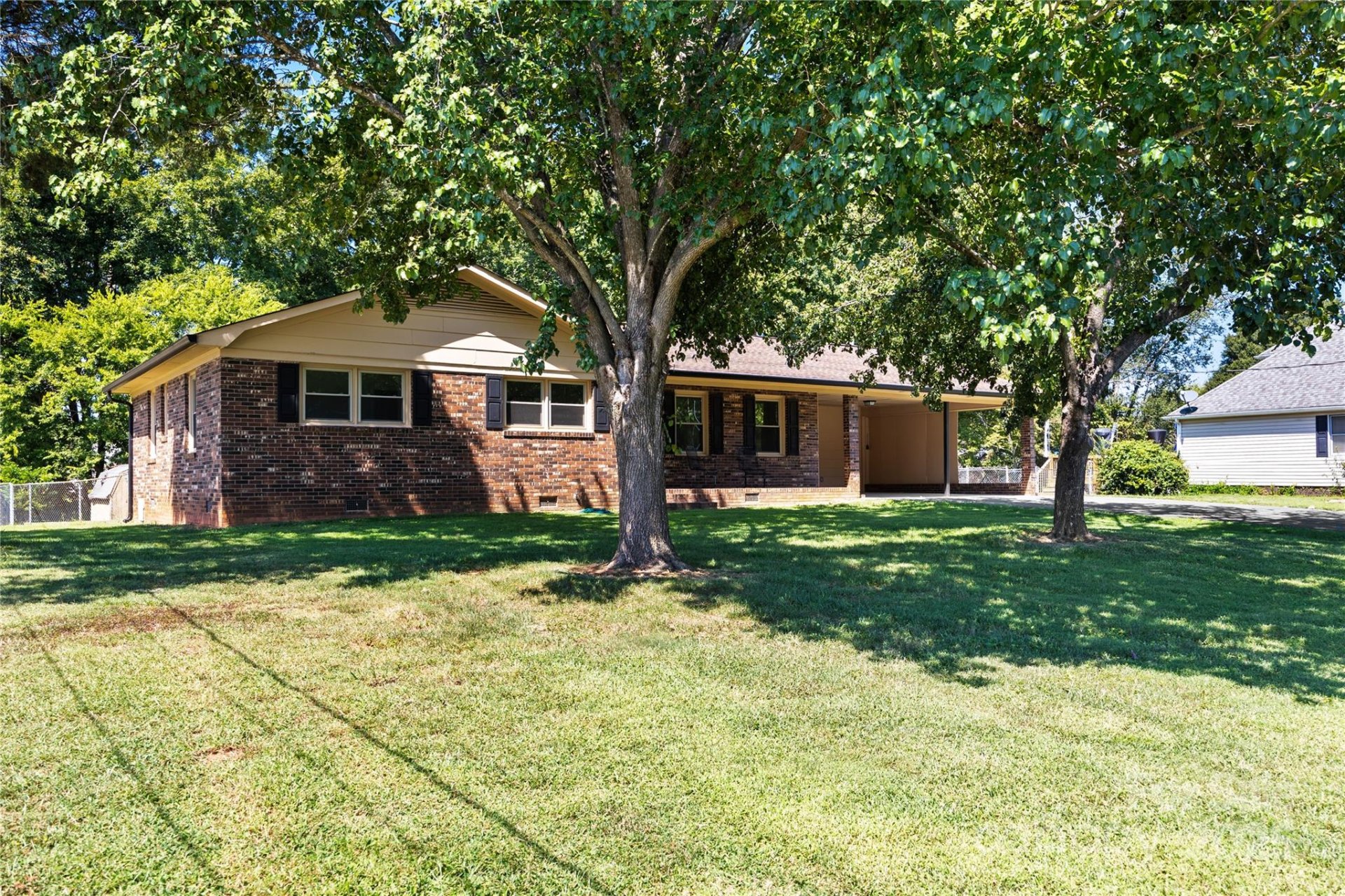 Property image 2 at 168 Mooreland Road, Mooresville, NC 28117