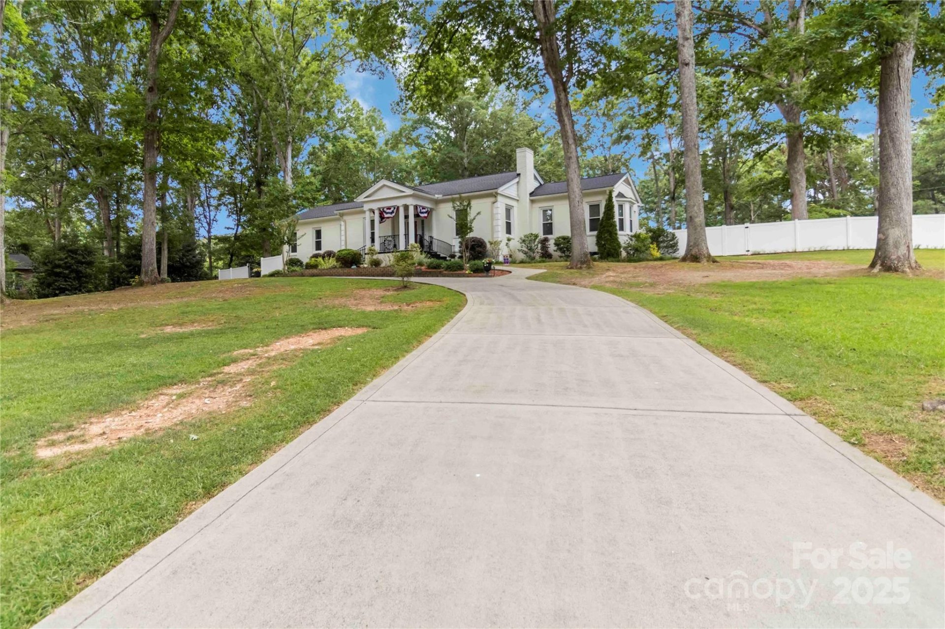 Property image 2 at 12 Bratton Avenue, York, SC 29745