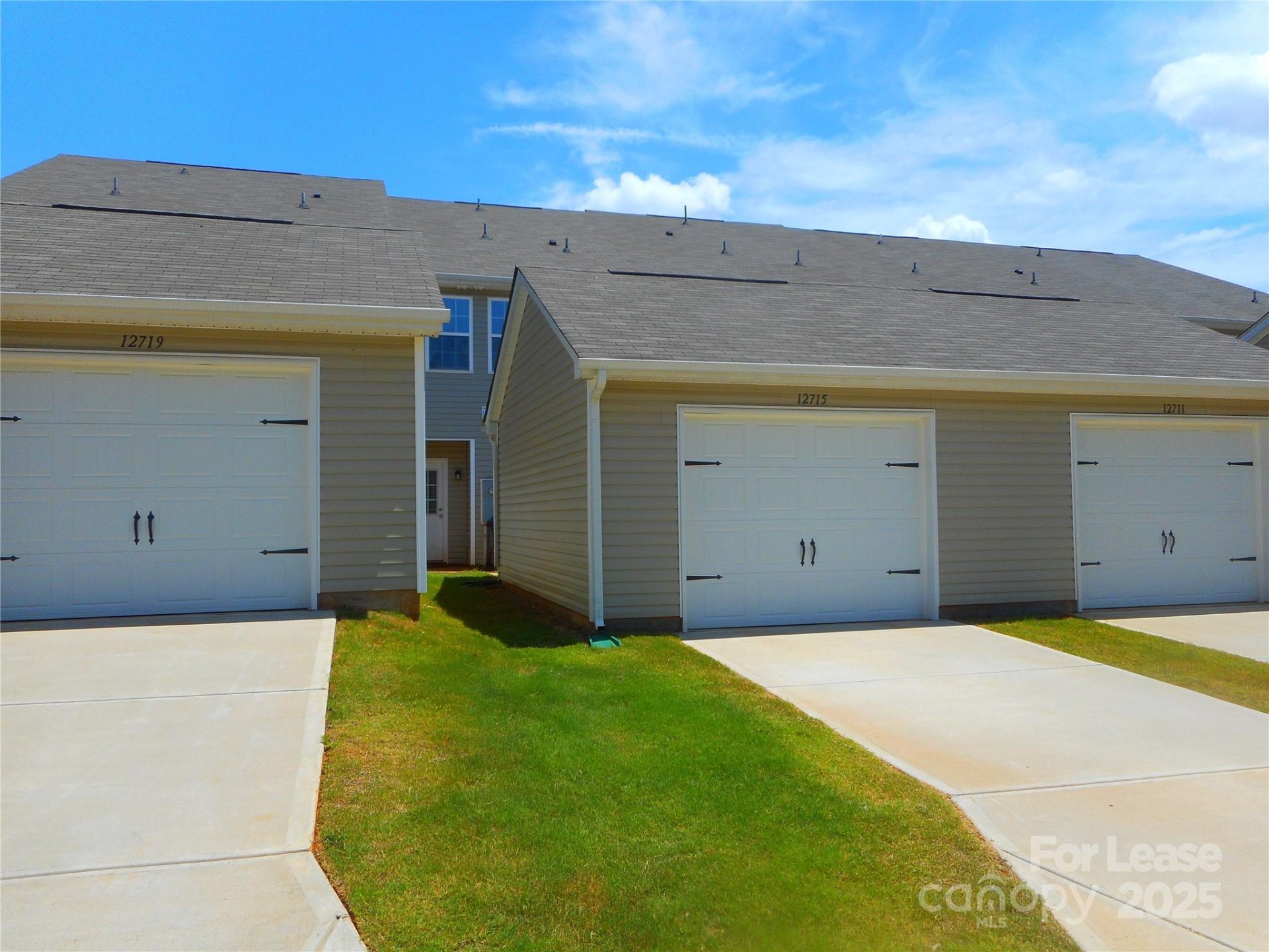 Property image 3 at 12715 Wandering Brook Drive, Charlotte, NC 28273