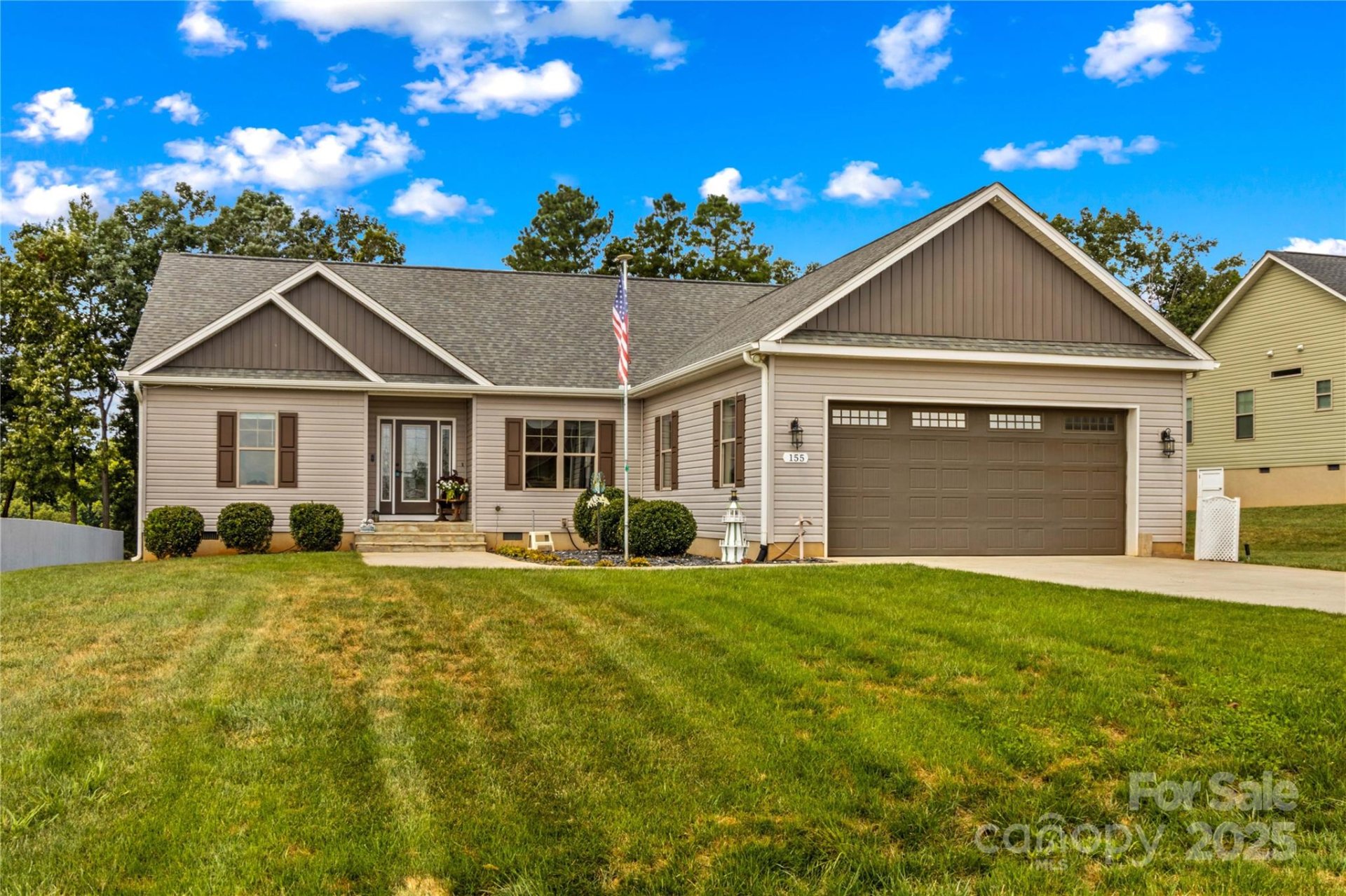 Castlegate, Statesville Community