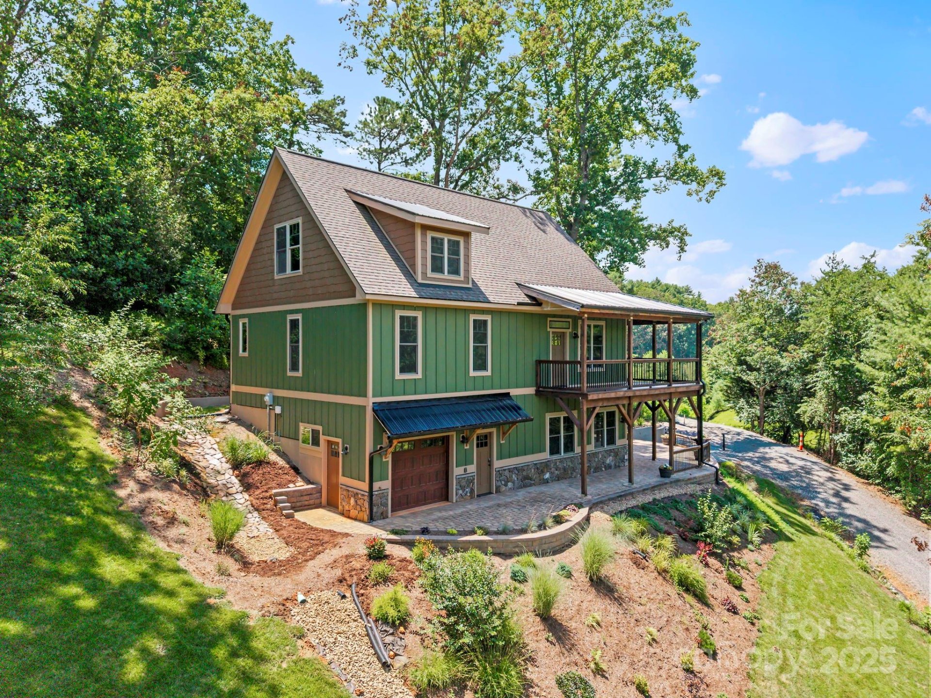 Property at 211 Wimbledon Court, Leicester, NC 28748