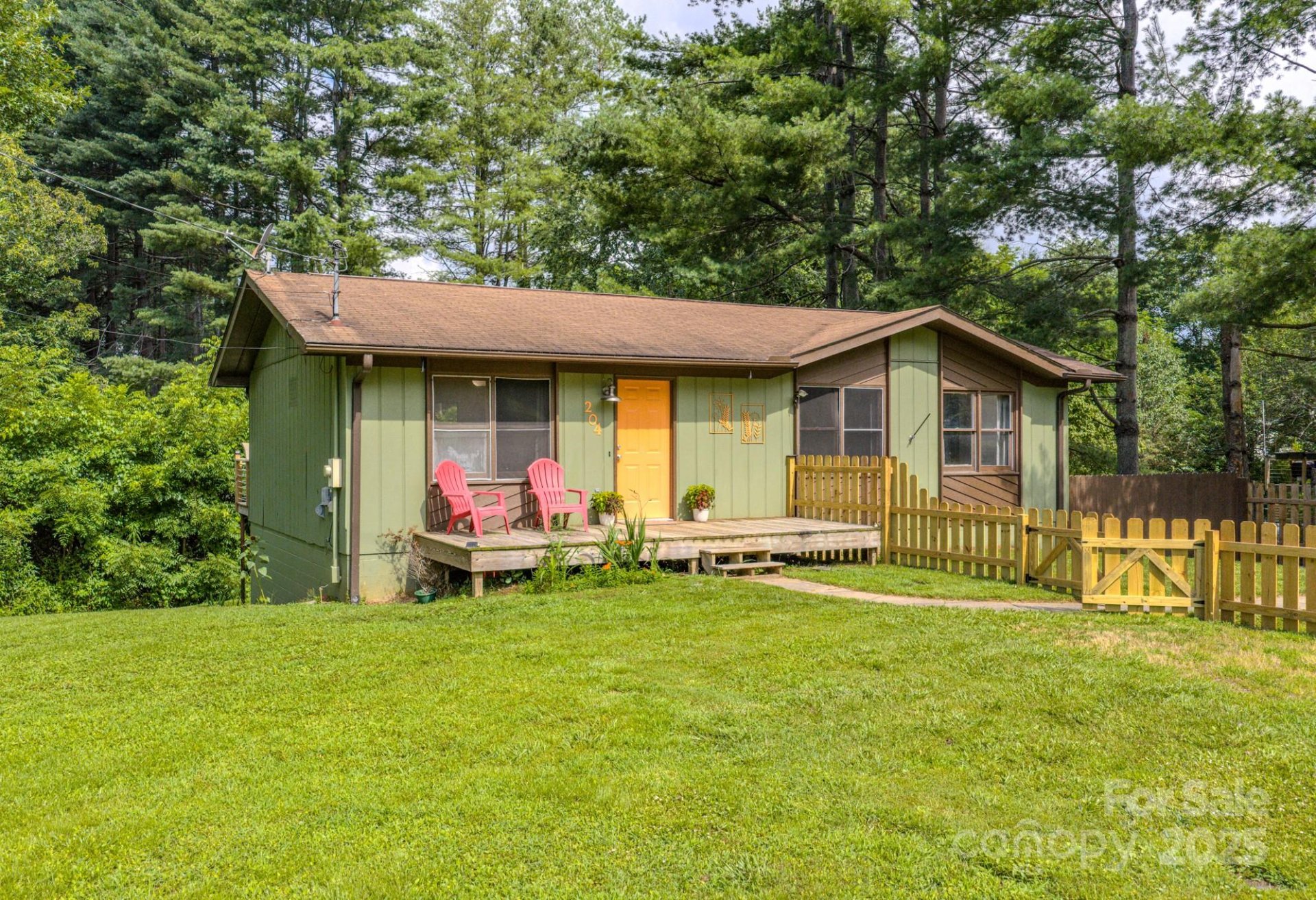 Property image 2 at 204 Oakdale Road, Waynesville, NC 28786
