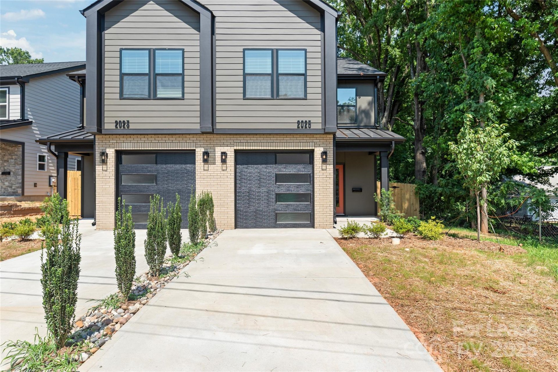 Property image 1 at 2025 Wilson Avenue, Charlotte, NC 28208