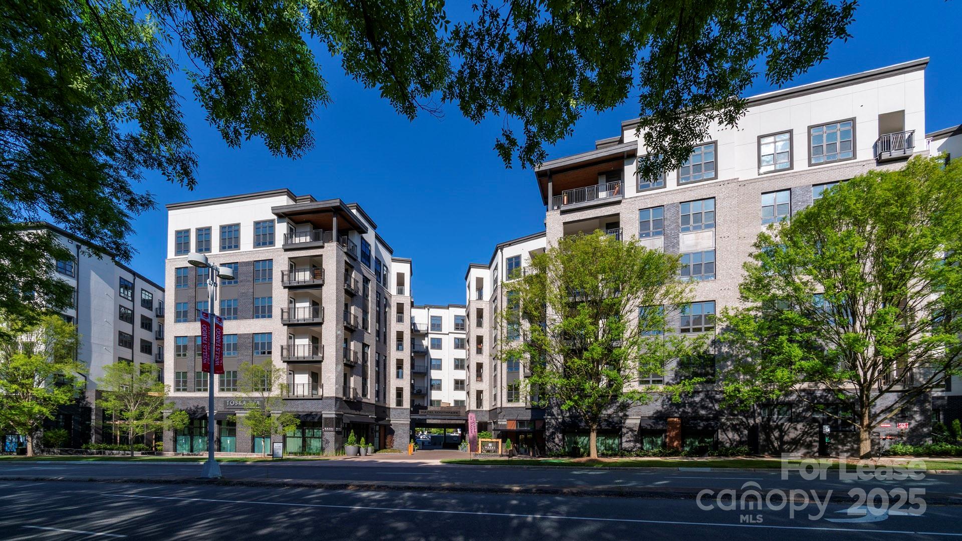 Property image 4 at 4401 Barclay Downs Drive, Charlotte, NC 28211