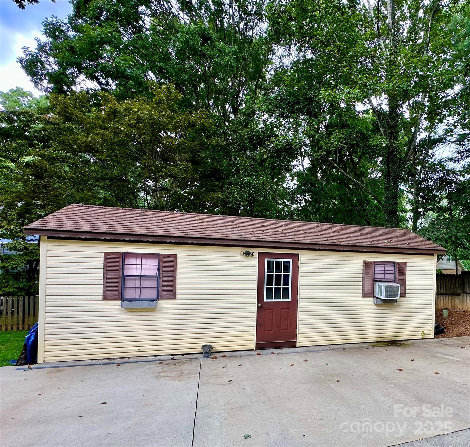 Property image 3 at 3245 15th Street, Hickory, NC 28601