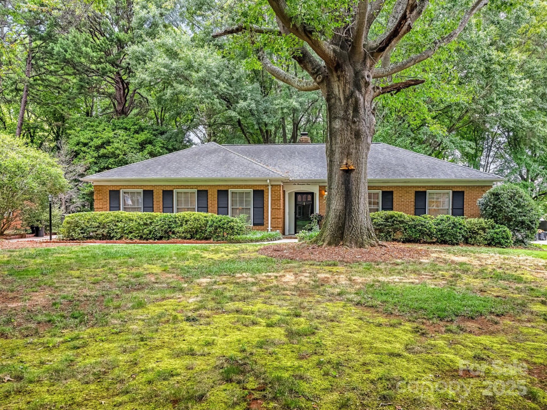 Property image 1 at 6009 Brace Road, Charlotte, NC 28211