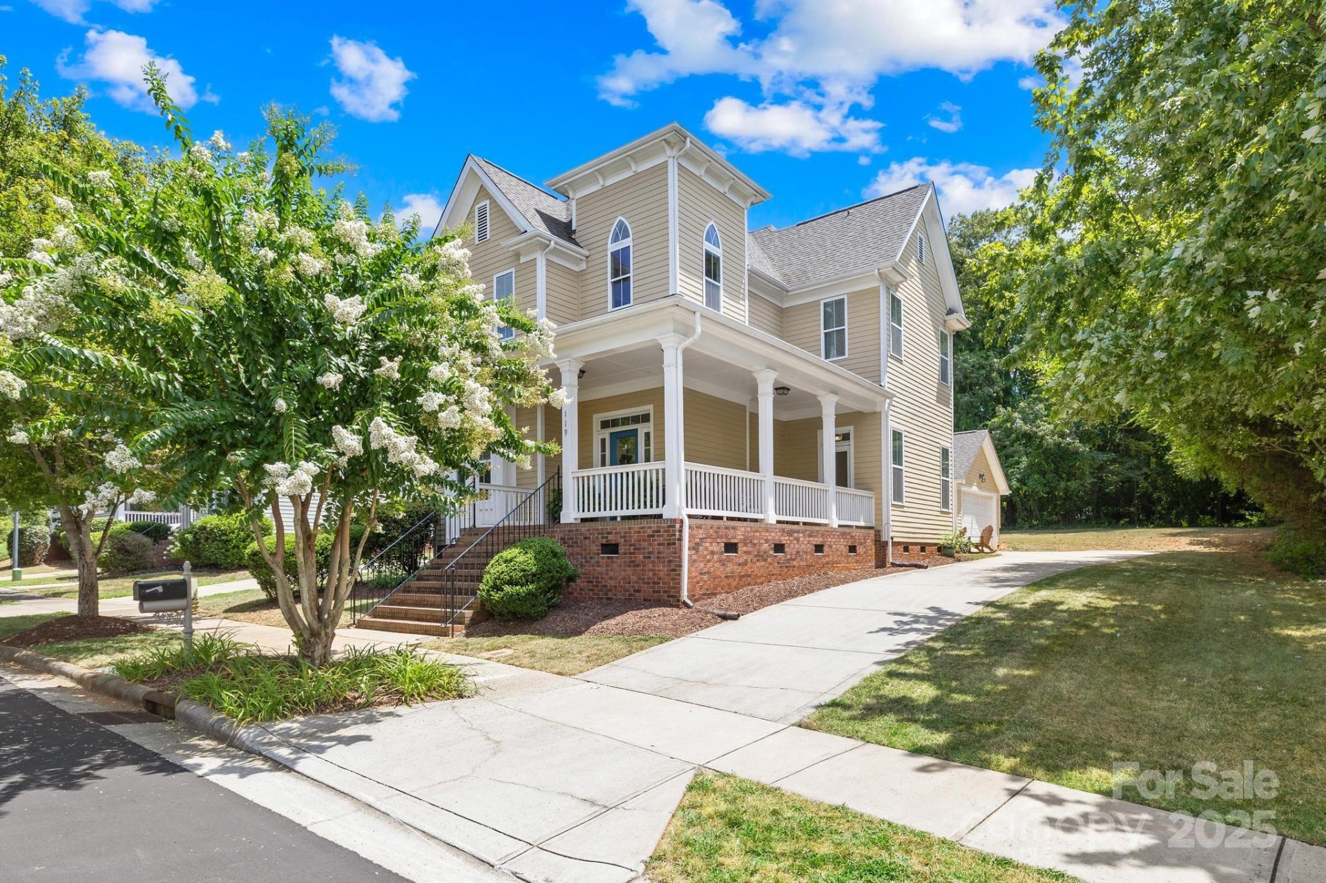 Water Oak, Mooresville Community