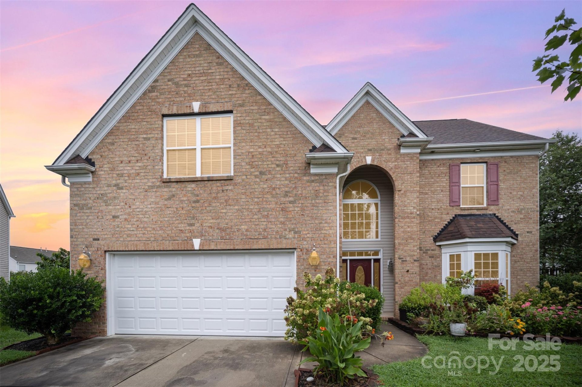 1648 Apple Tree Place