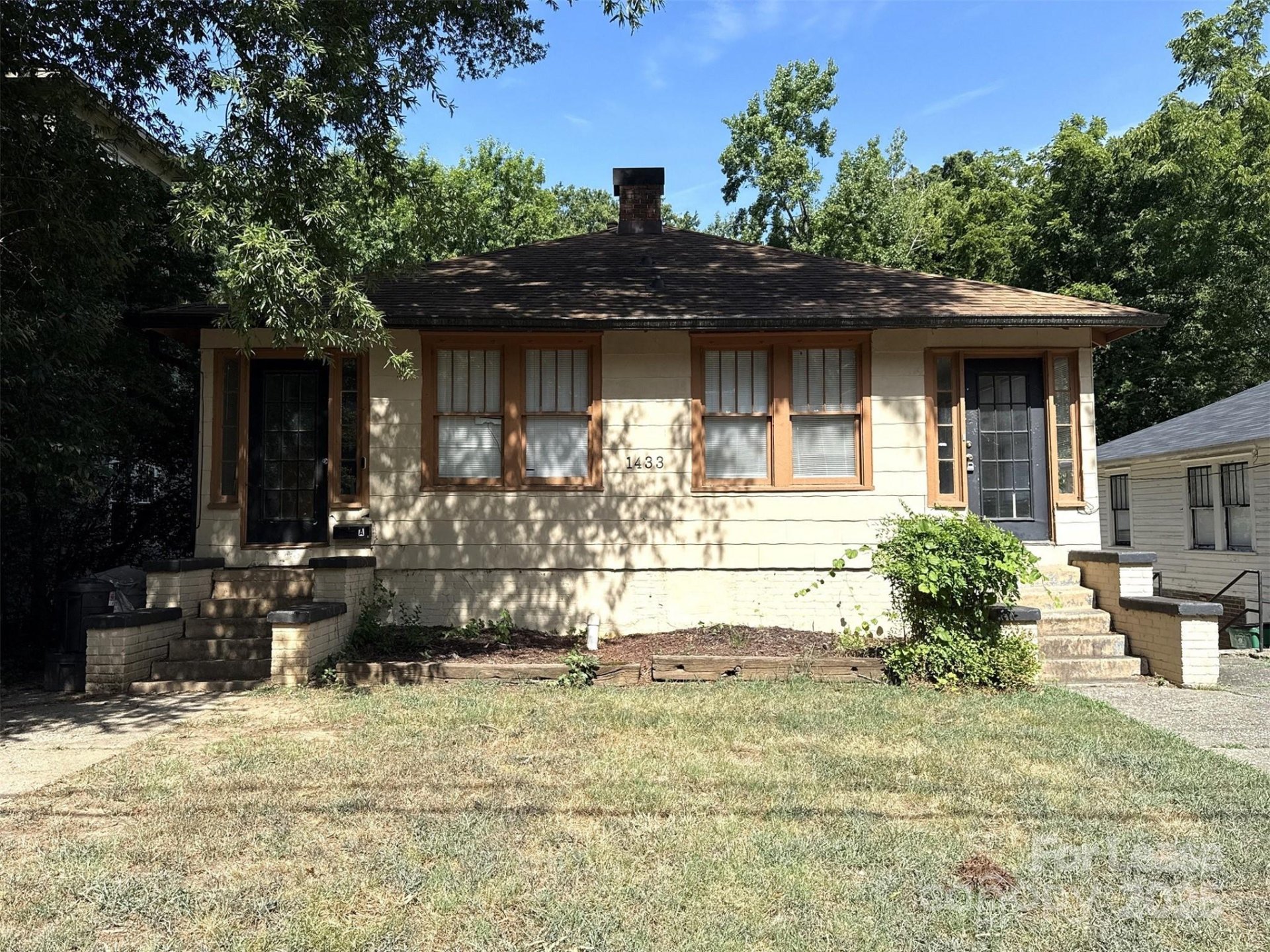 1433 Pecan Avenue