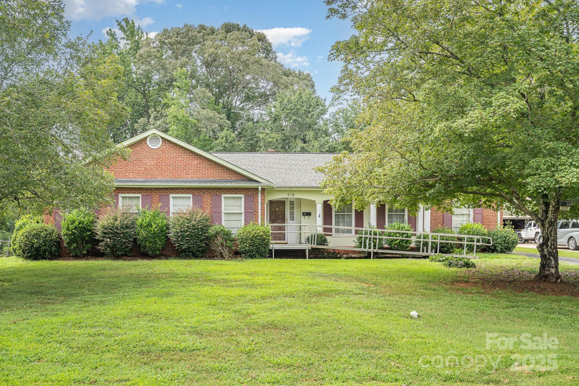 Property image 2 at 216 Chadmore Drive, Charlotte, NC 28270