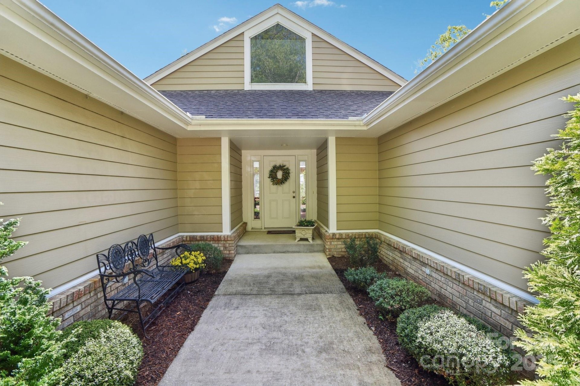 320 Dawnbrook Drive