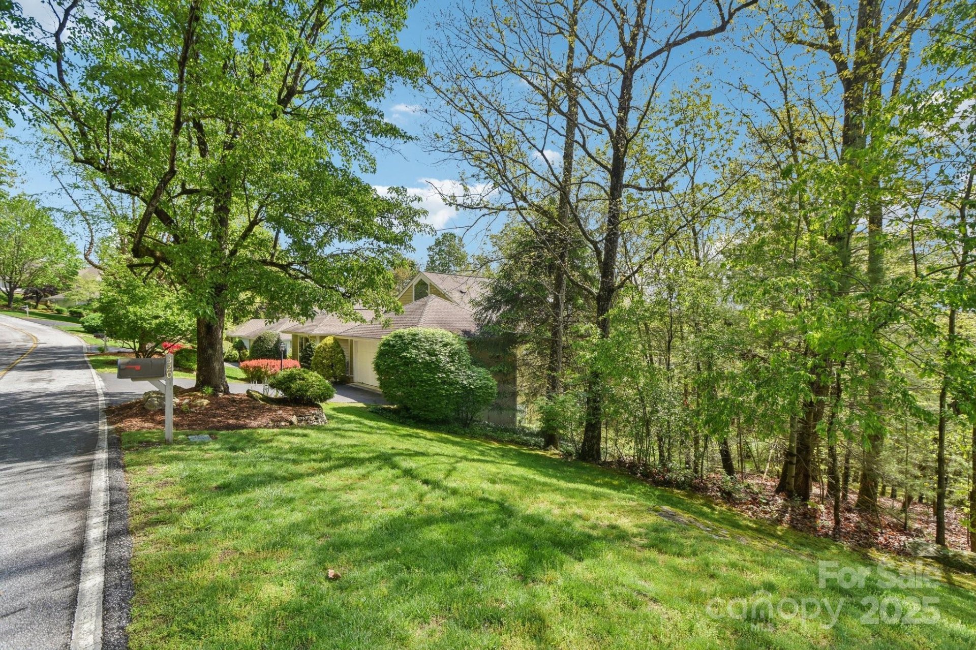 Property image 2 at 320 Dawnbrook Drive, Flat Rock, NC 28731