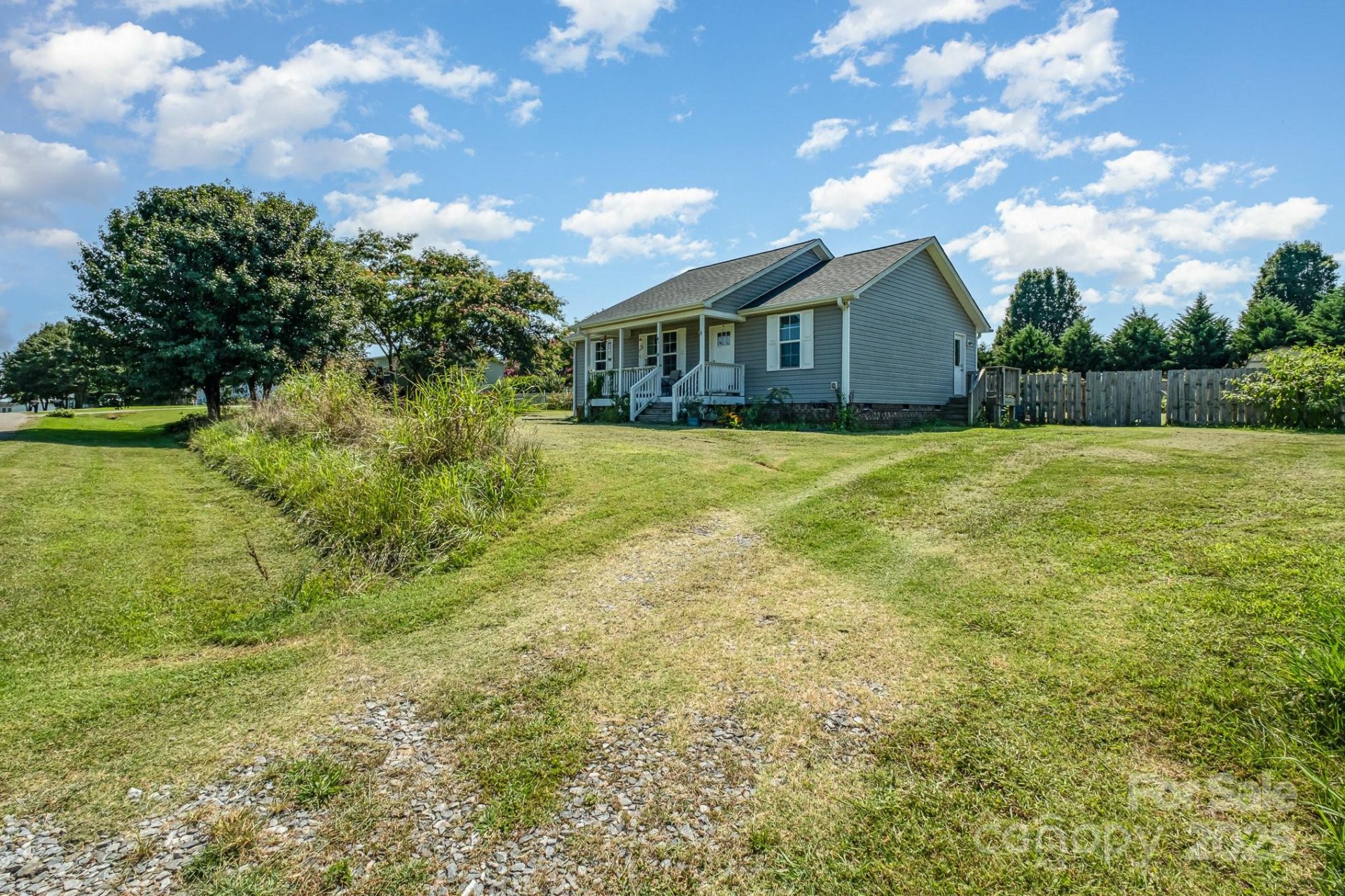 Property image 3 at 2303 Dillon Drive, Newton, NC 28658