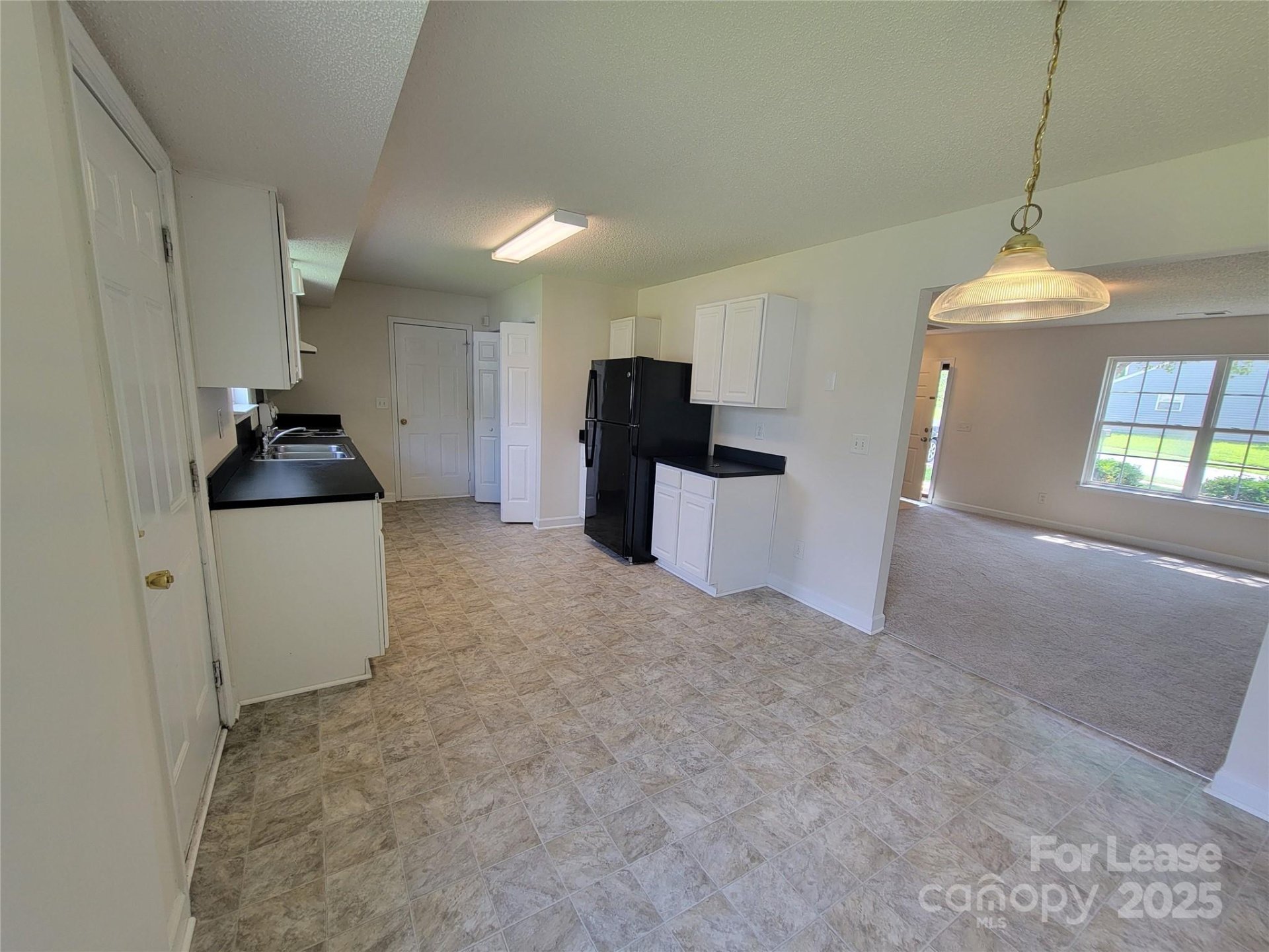 Property image 5 at 6903 Seney Drive, Charlotte, NC 28214