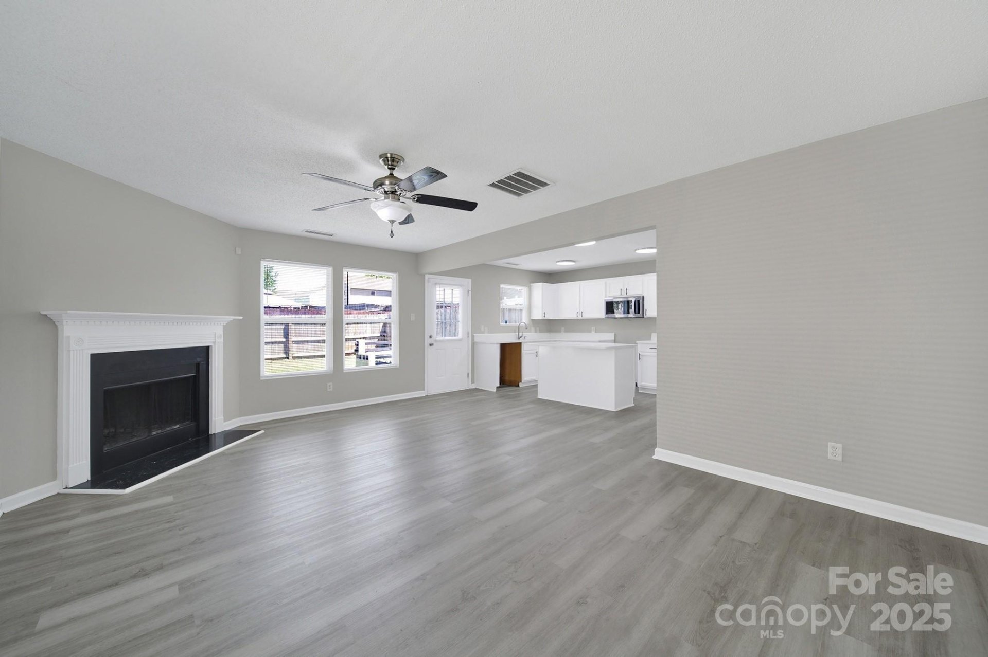 Property image 3 at 2707 Cochrane Drive, Charlotte, NC 28269