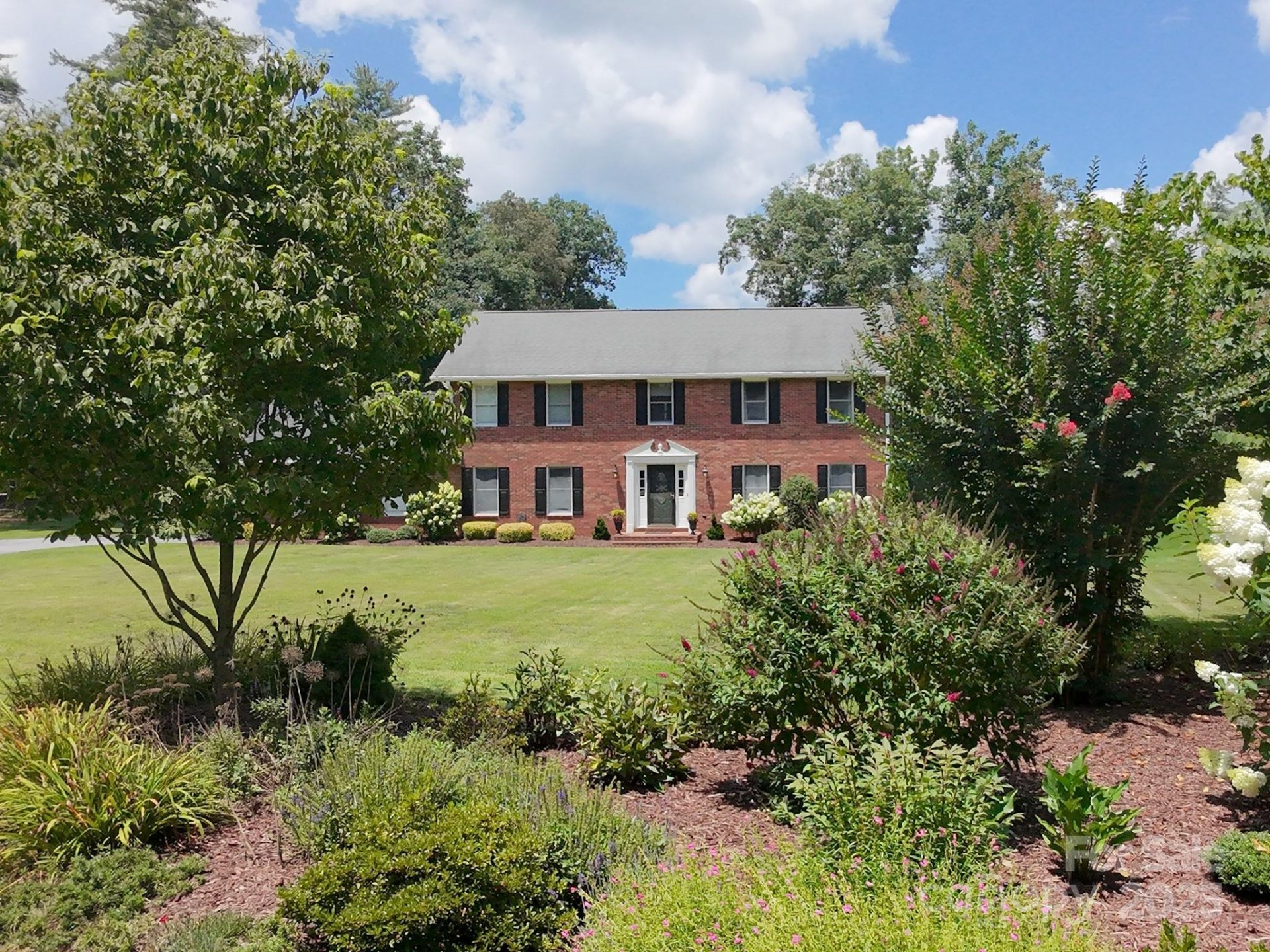 Property image 4 at 507 Fenwick Court, Hendersonville, NC 28739