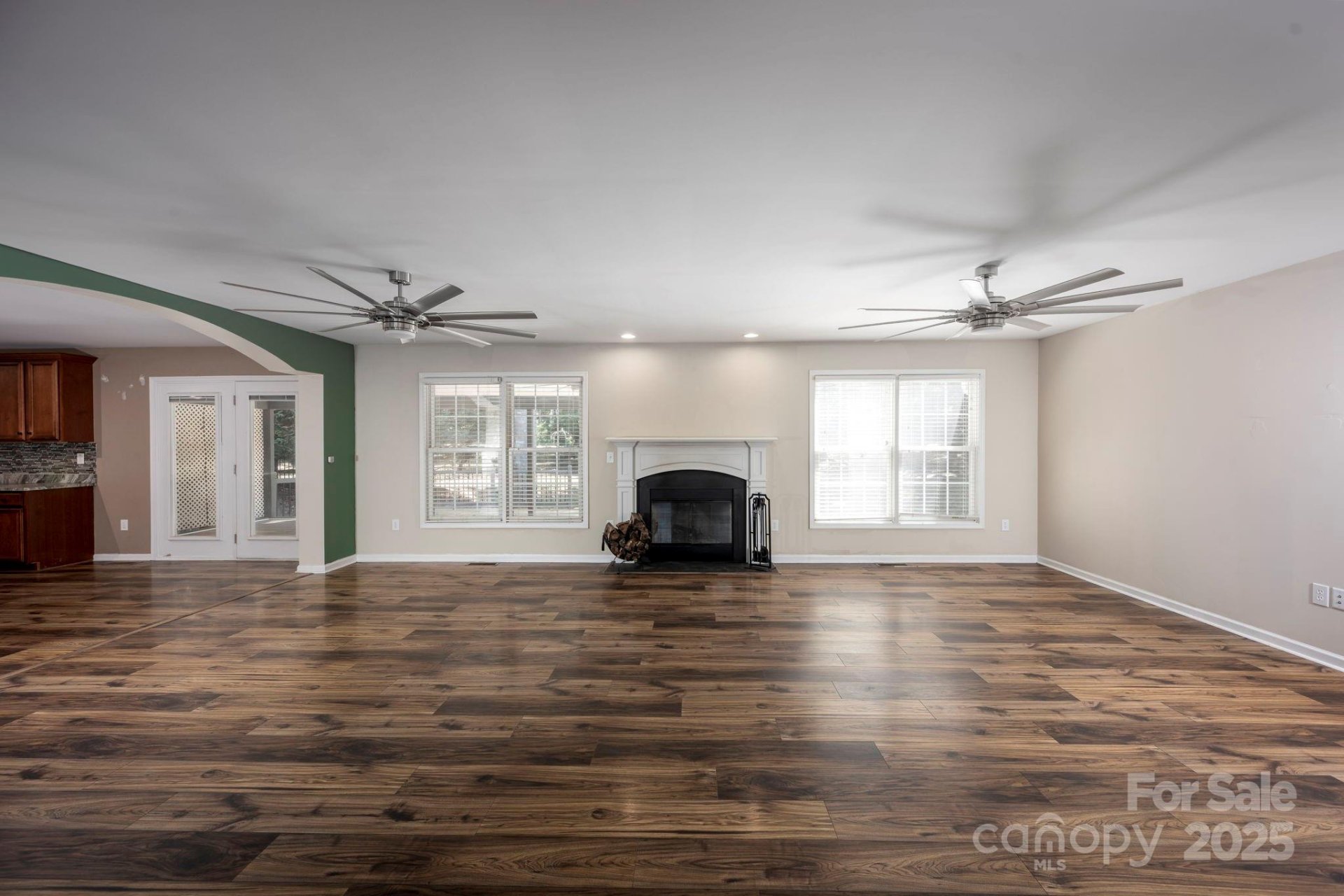 Property image 5 at 2624 Mt Isle Harbor Drive, Charlotte, NC 28214