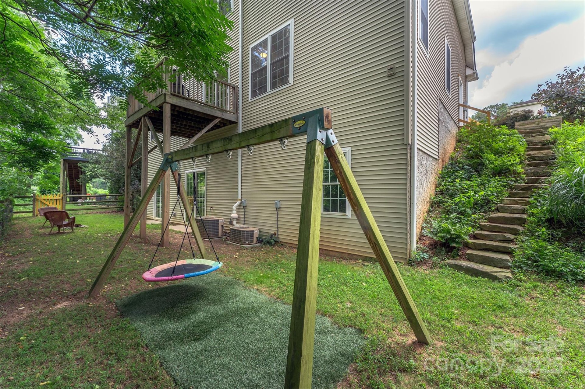Property image 5 at 10 Village East Court, Asheville, NC 28805