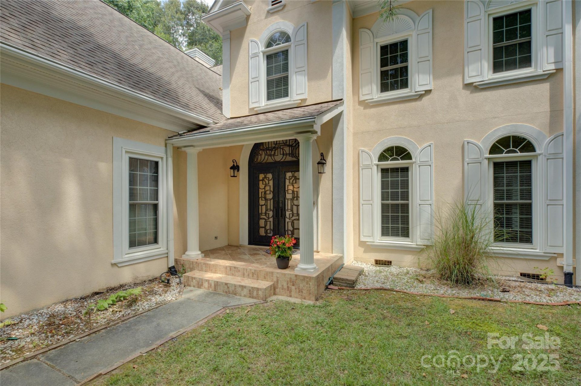 Property image 4 at 15608 Woodland Ridge Lane, Charlotte, NC 28278