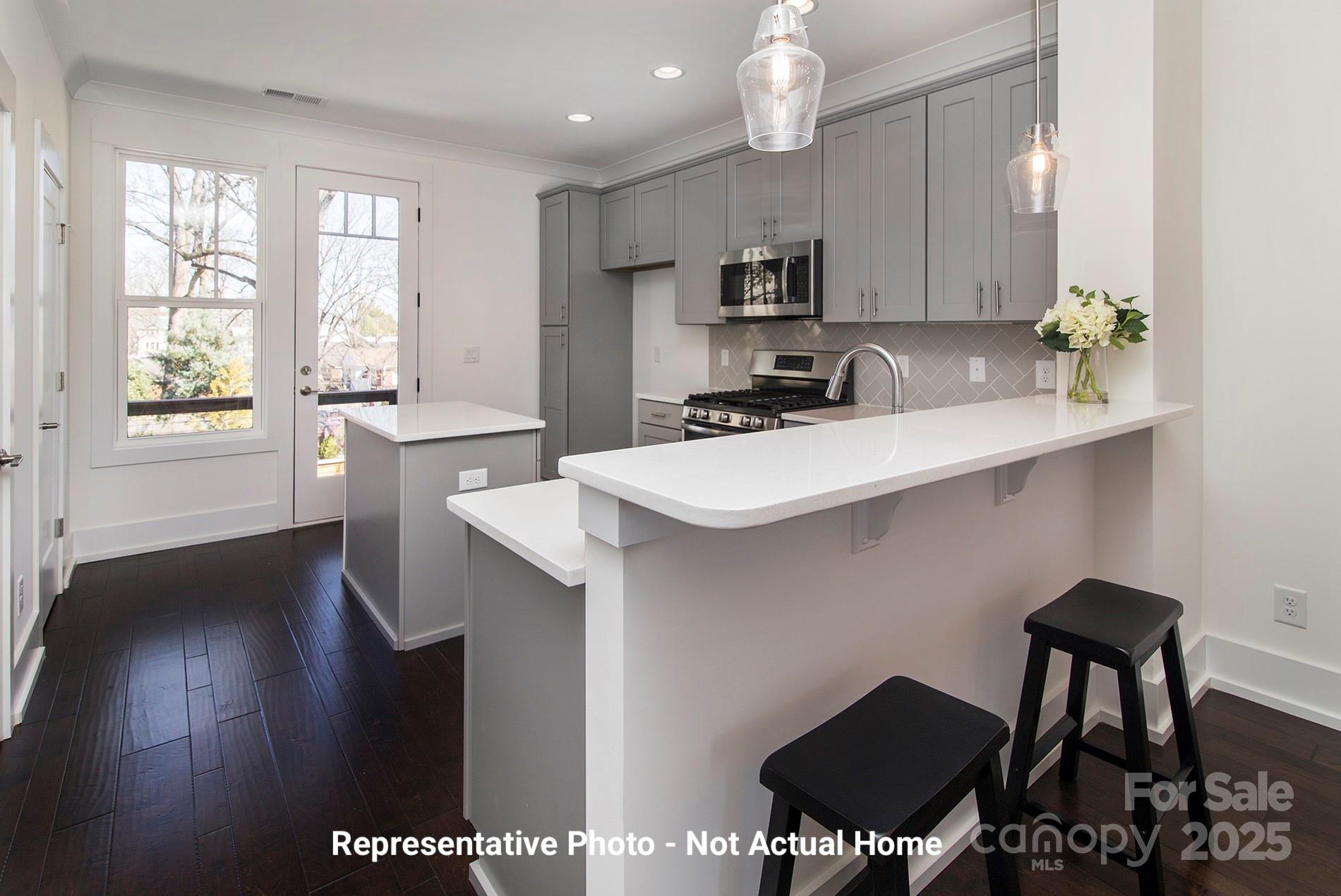 9929 Ansonborough Square