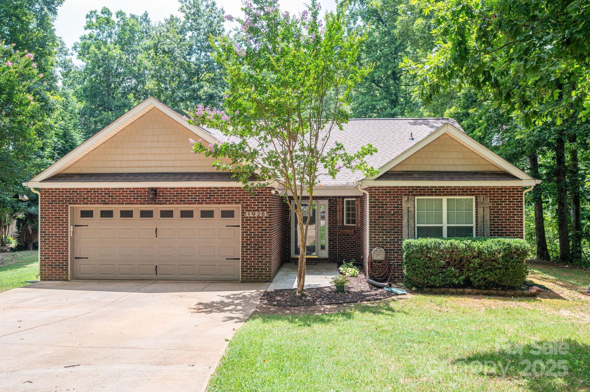 1925 Cameron Heights Circle