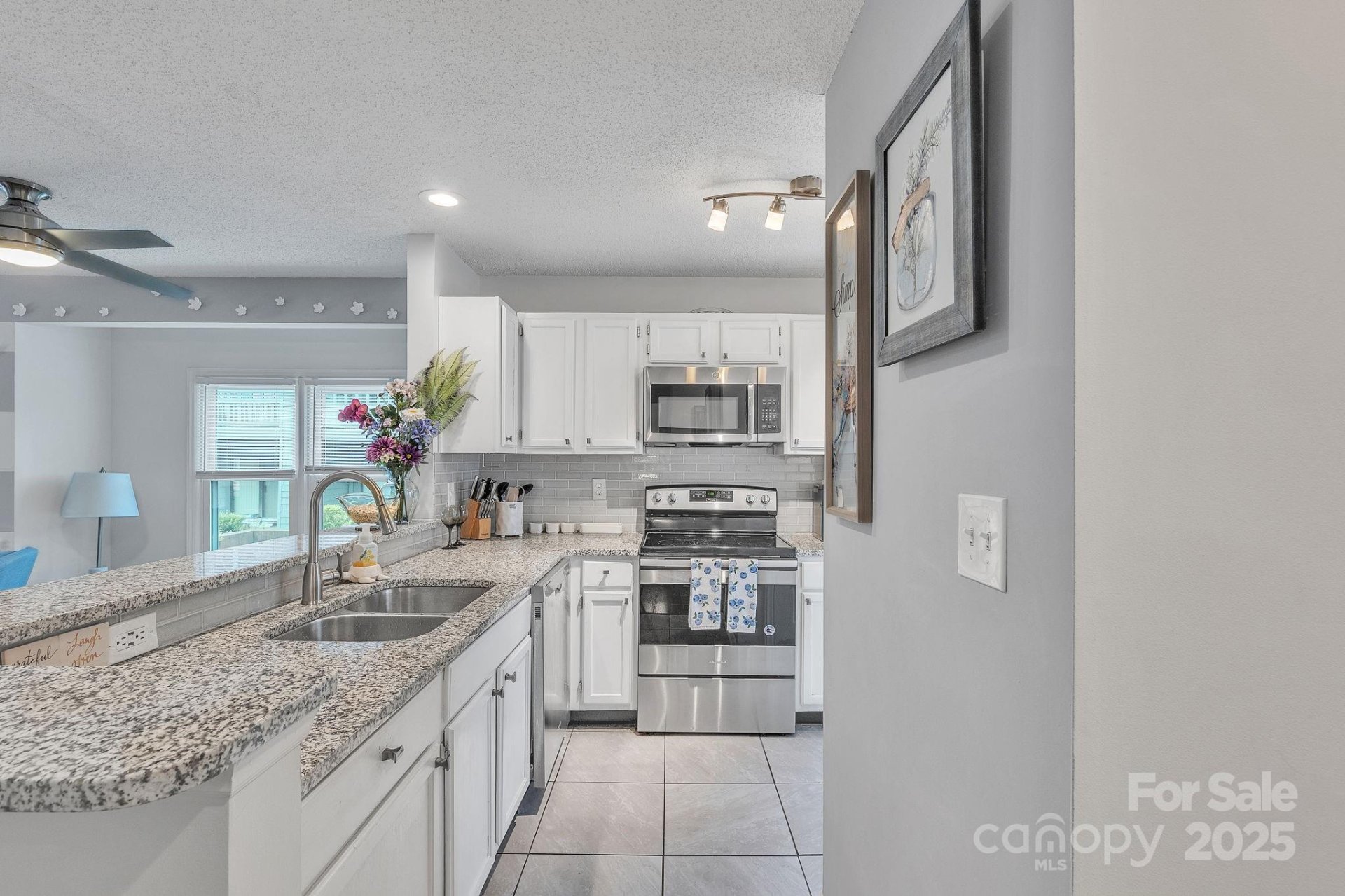 Property image 3 at 9033 J M Keynes Drive, Charlotte, NC 28262