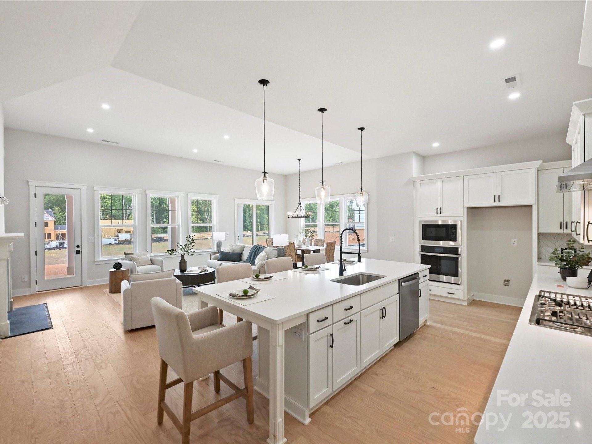 Property image 3 at 13722 Glennmayes Drive, Huntersville, NC 28078