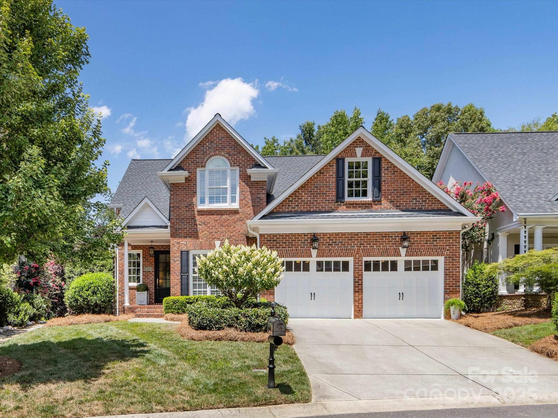 Ivy Hall, Charlotte Community