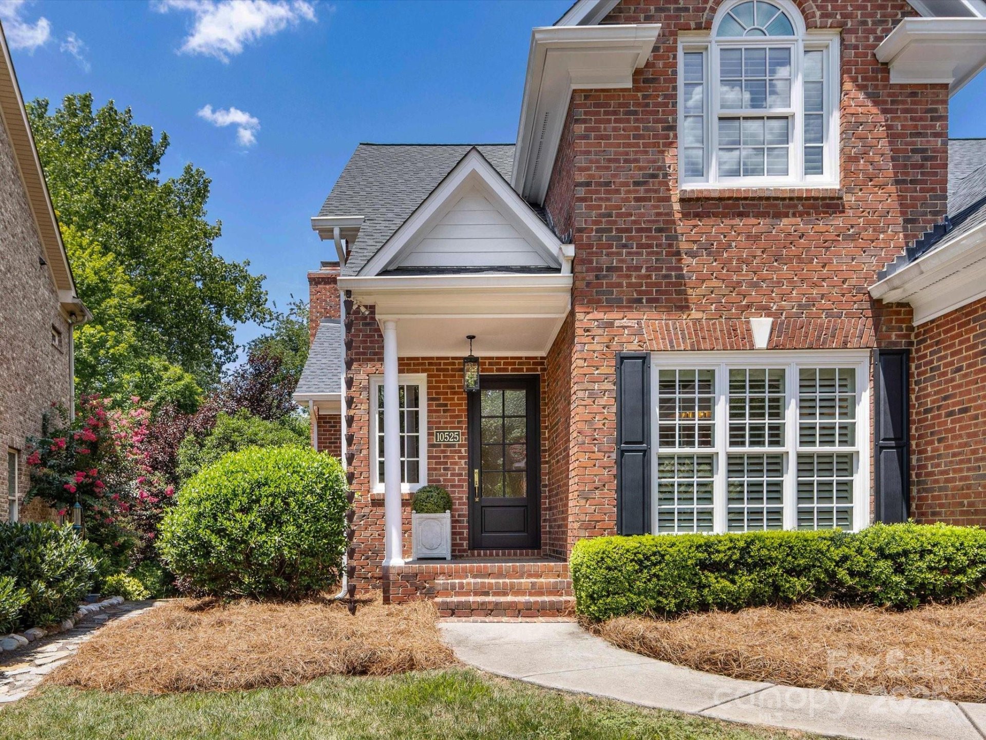 Property image 3 at 10525 Newberry Park Lane, Charlotte, NC 28277
