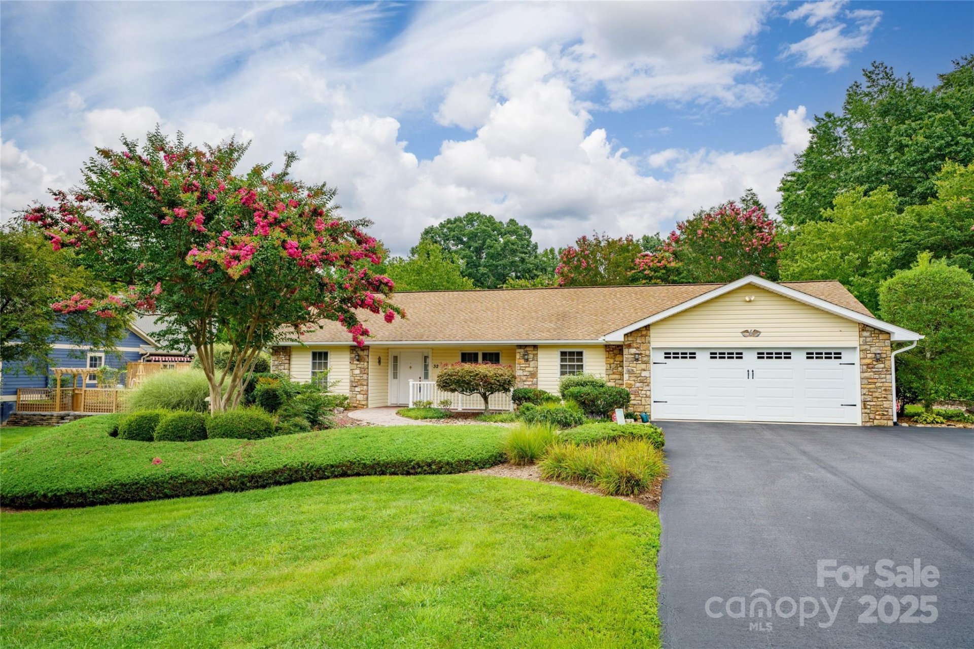 Property at 32 Stone House Road, Hendersonville, NC 28739