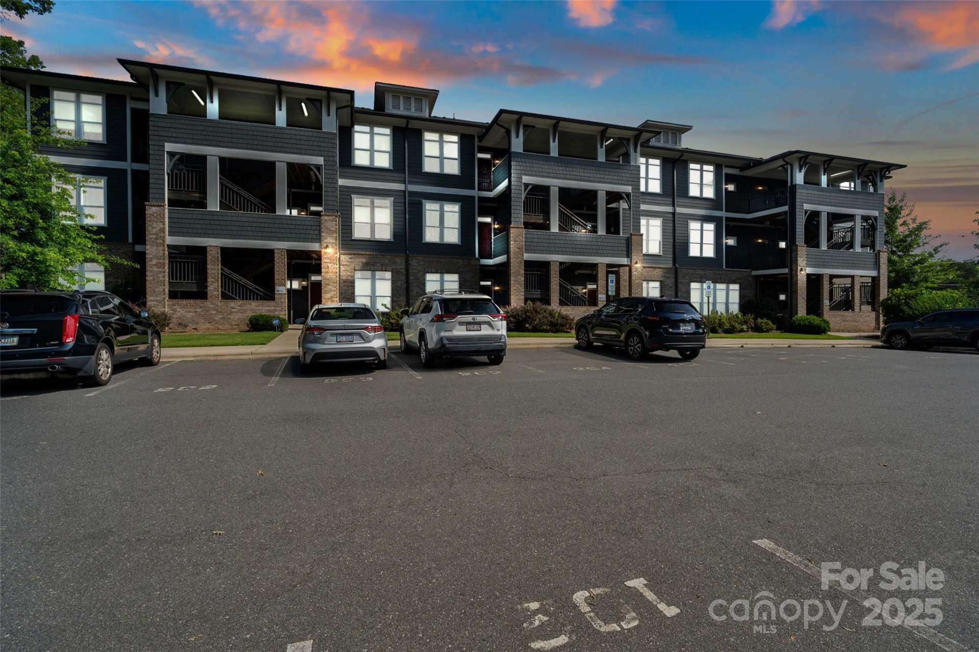 Property image 3 at 935 Mcalway Road, Charlotte, NC 28211