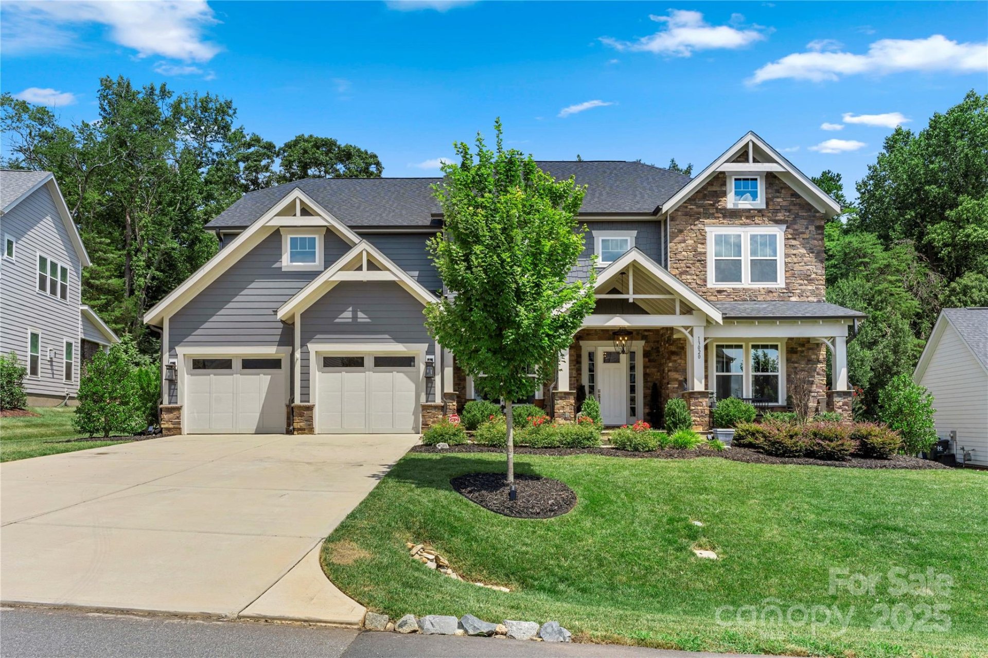 Hollins Grove, Huntersville Community