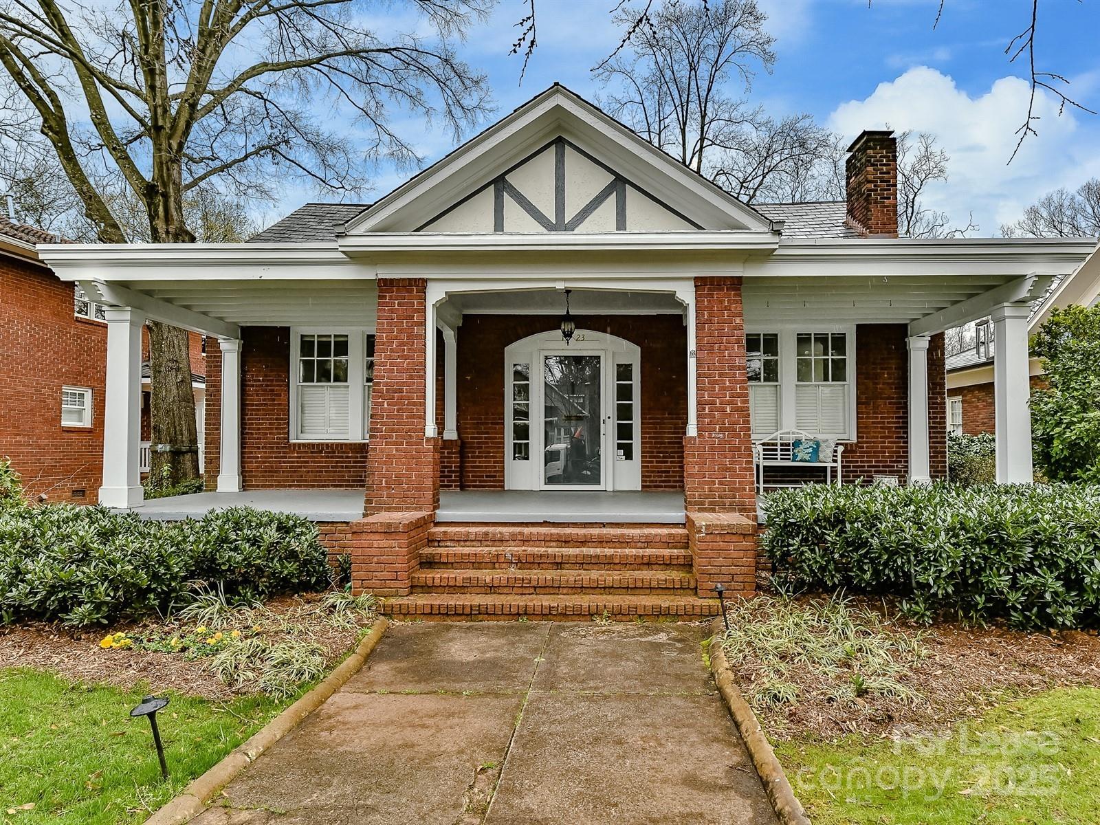 1923 Ewing Avenue