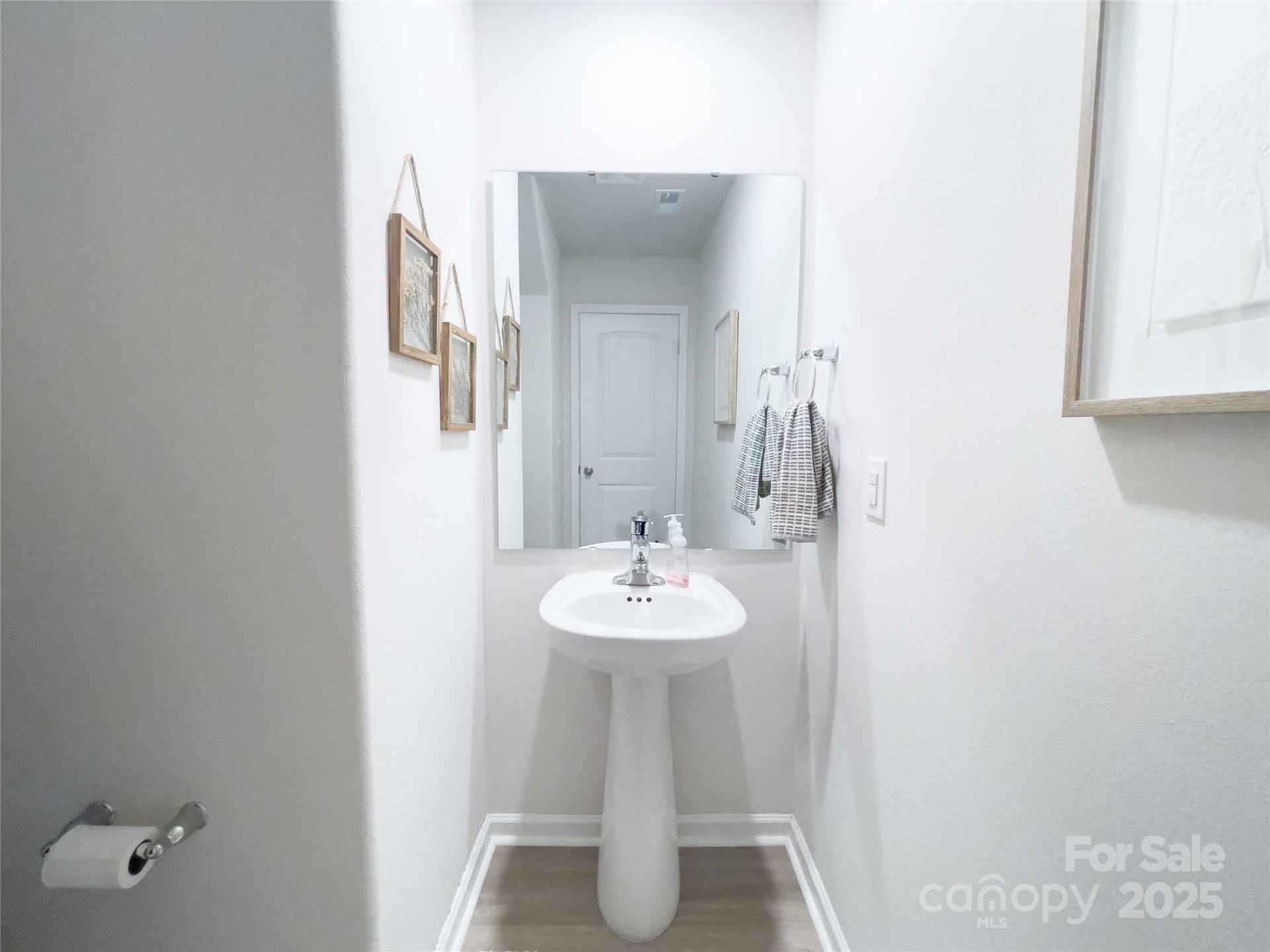 Property image 4 at 574 Lamorak Place, Richburg, SC 29729