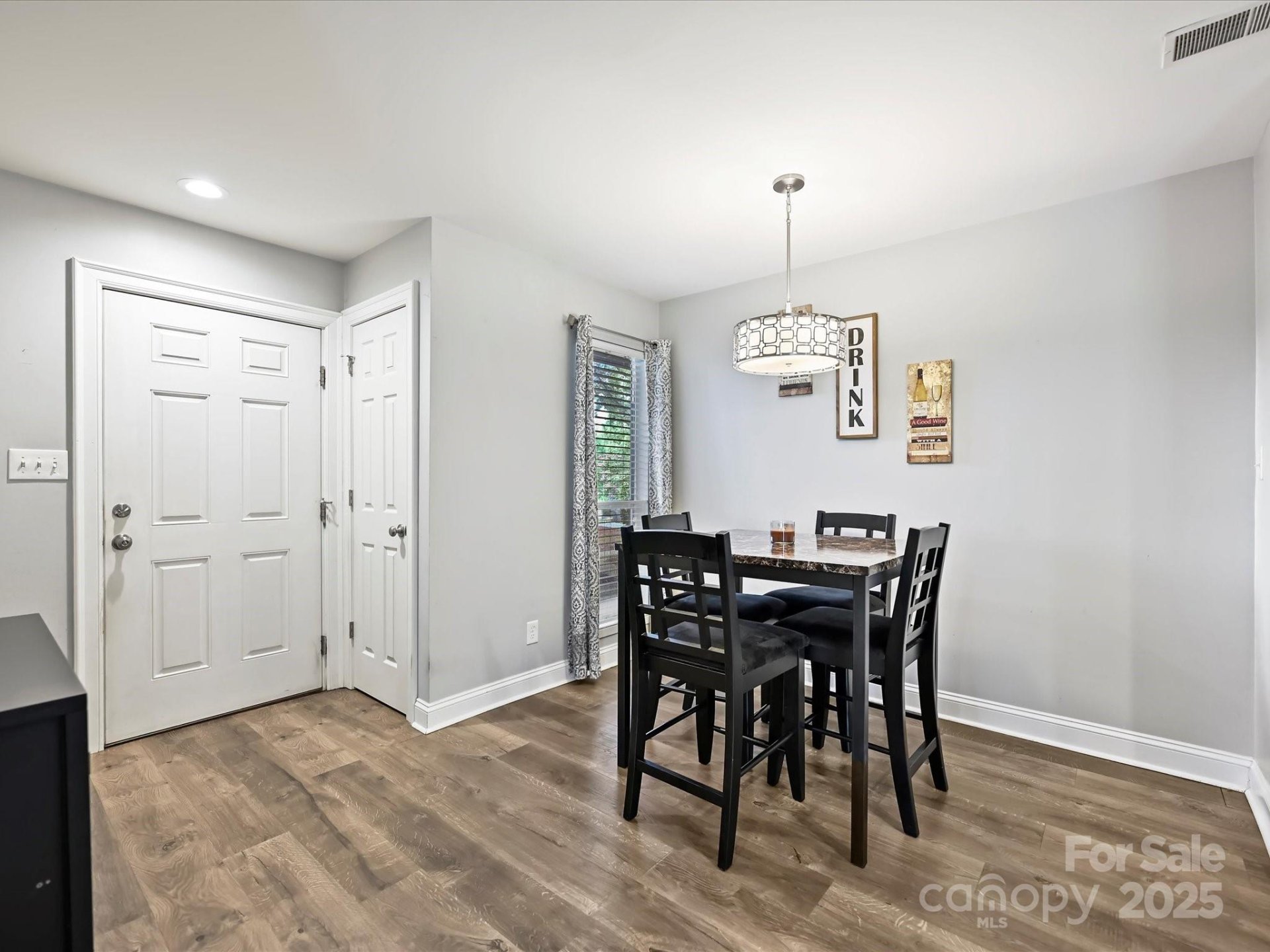 Property image 2 at 820 Hamiltons Harbor Drive, Lake Wylie, SC 29710