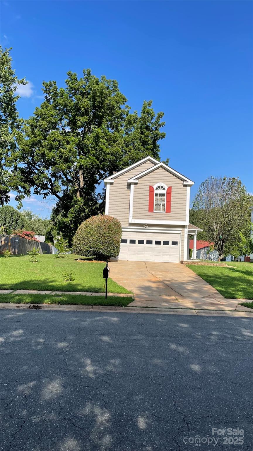 Property image 2 at 6912 Alanbrook Road, Charlotte, NC 28215